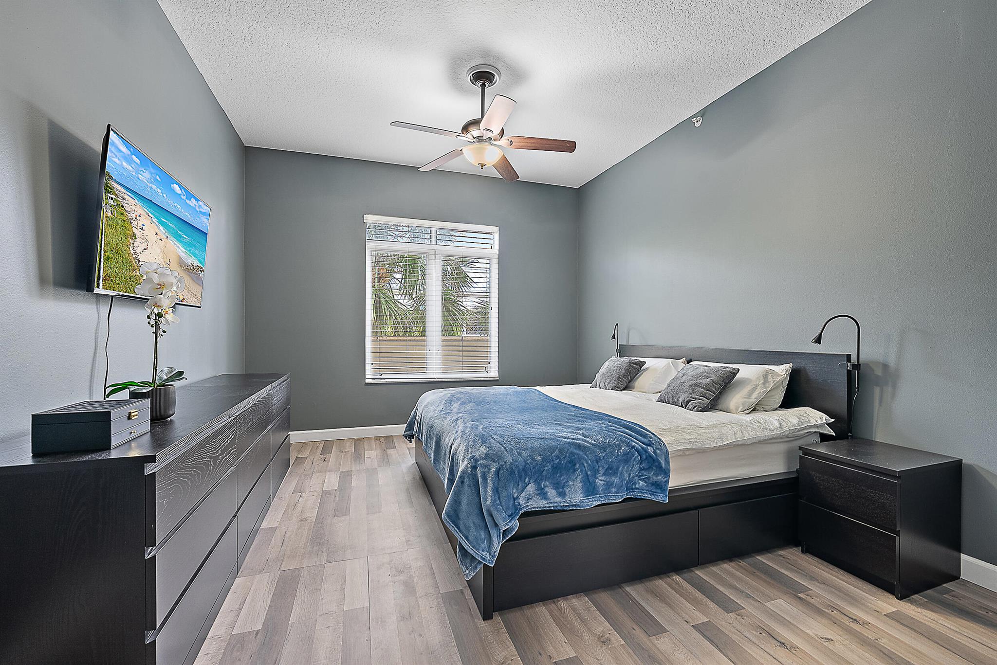 1203 Town Ctr Dr #203 Jupiter, FL 33458