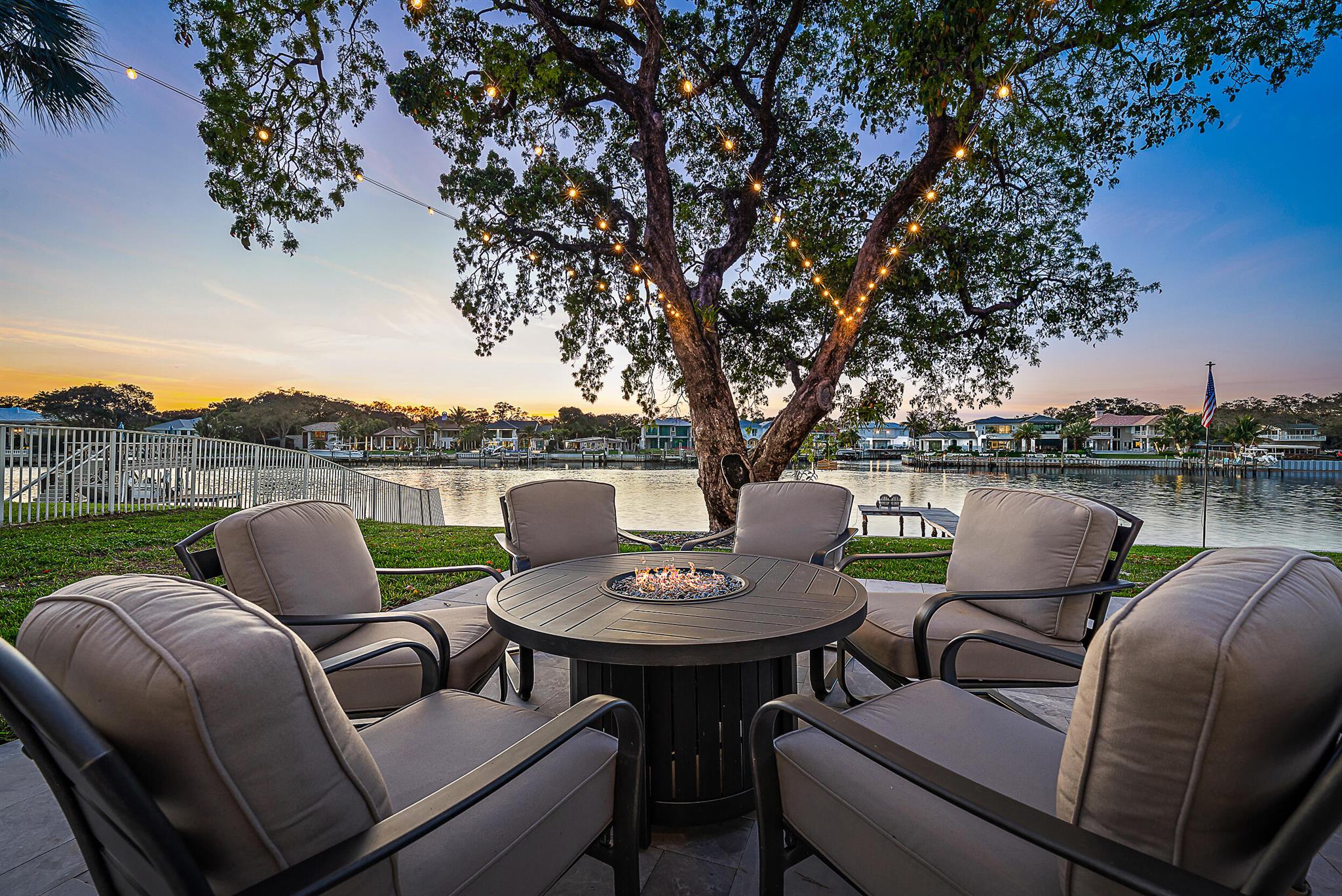 2177 Radnor Ct North Palm Beach, FL 33408 2177 Radnor Ct North Palm Beach, FL 33408