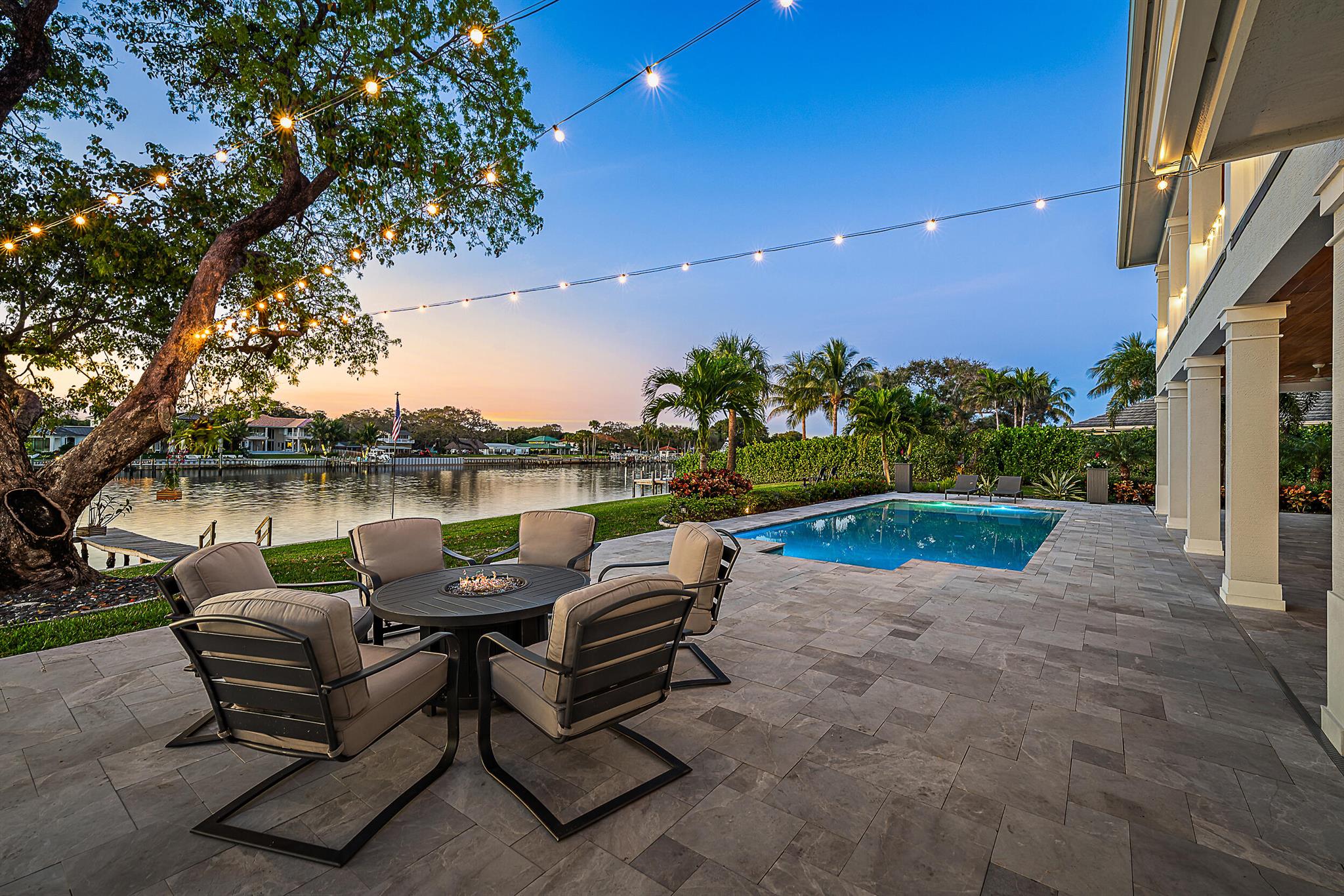 2177 Radnor Ct North Palm Beach, FL 33408 2177 Radnor Ct North Palm Beach, FL 33408