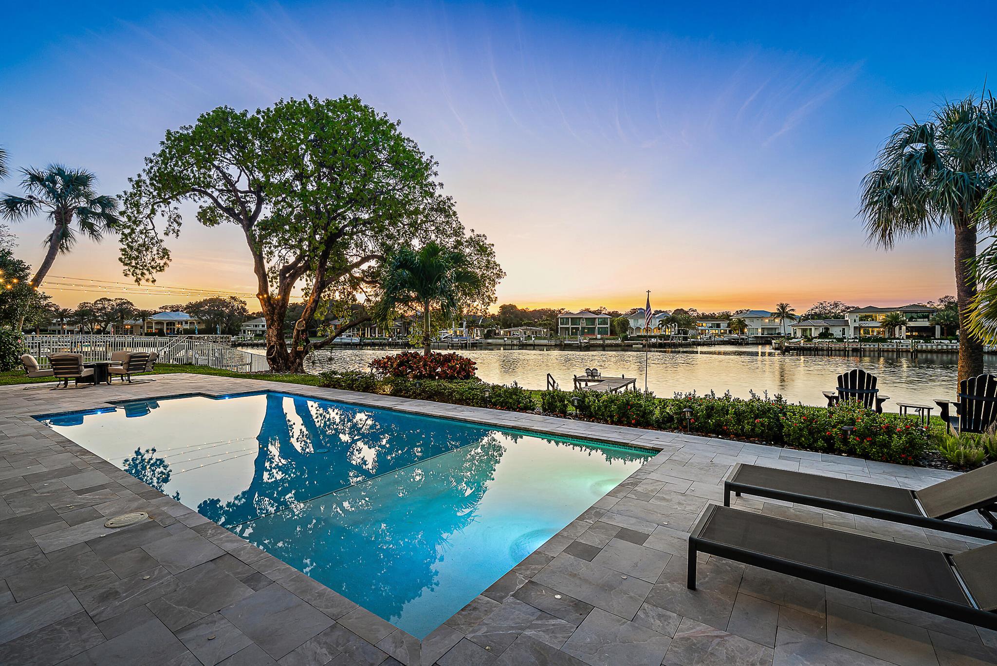 2177 Radnor Ct North Palm Beach, FL 33408 2177 Radnor Ct North Palm Beach, FL 33408