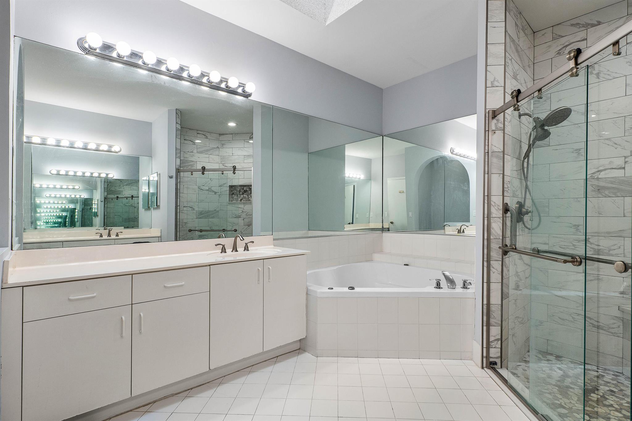 17081 Newport Clb Dr Boca Raton, FL 33496