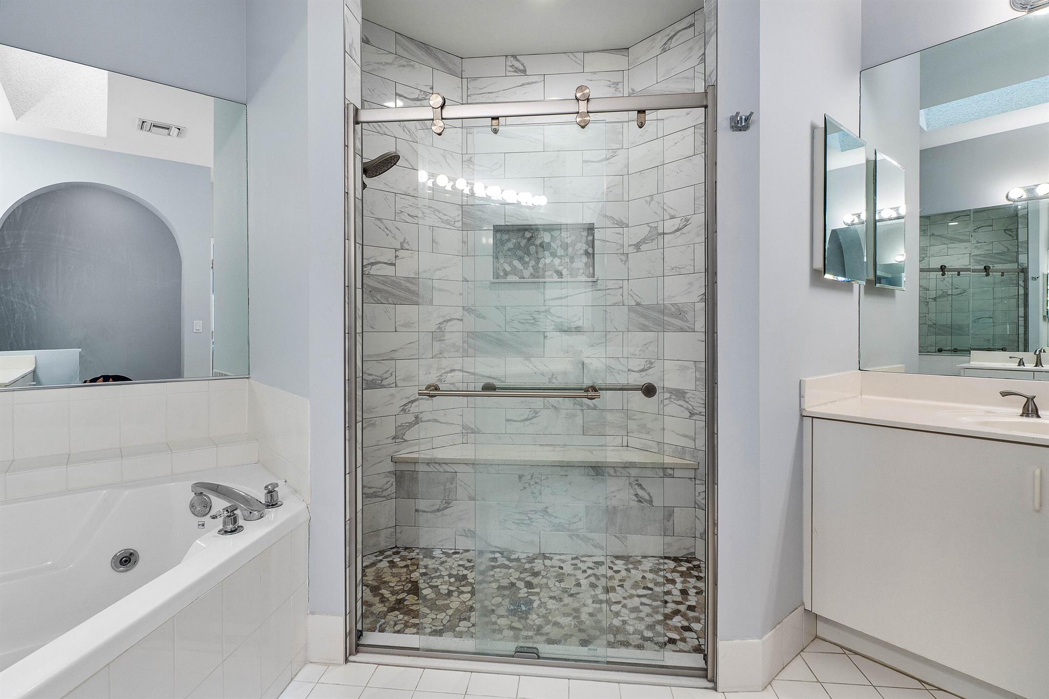 17081 Newport Clb Dr Boca Raton, FL 33496