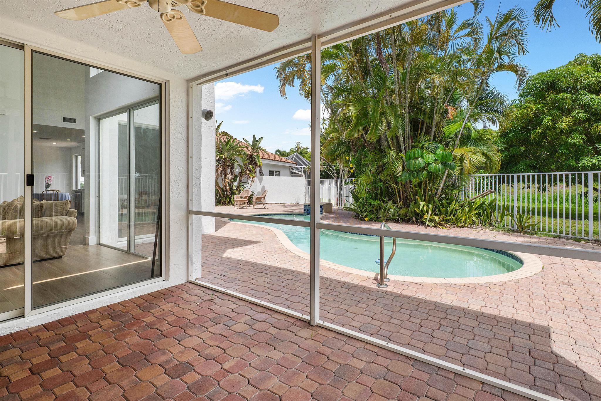 17081 Newport Clb Dr Boca Raton, FL 33496