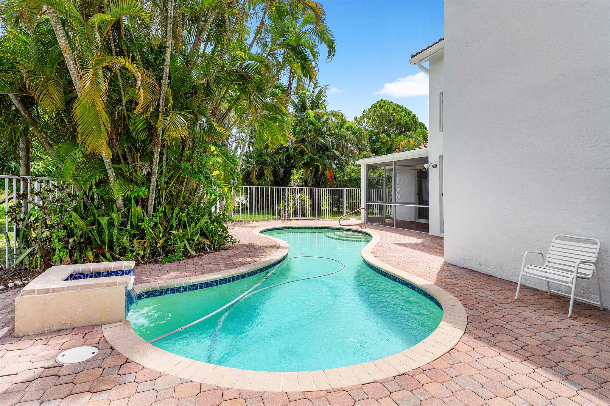 17081 Newport Clb Dr Boca Raton, FL 33496