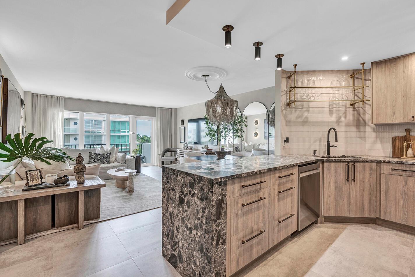 340 Sunset Dr #505