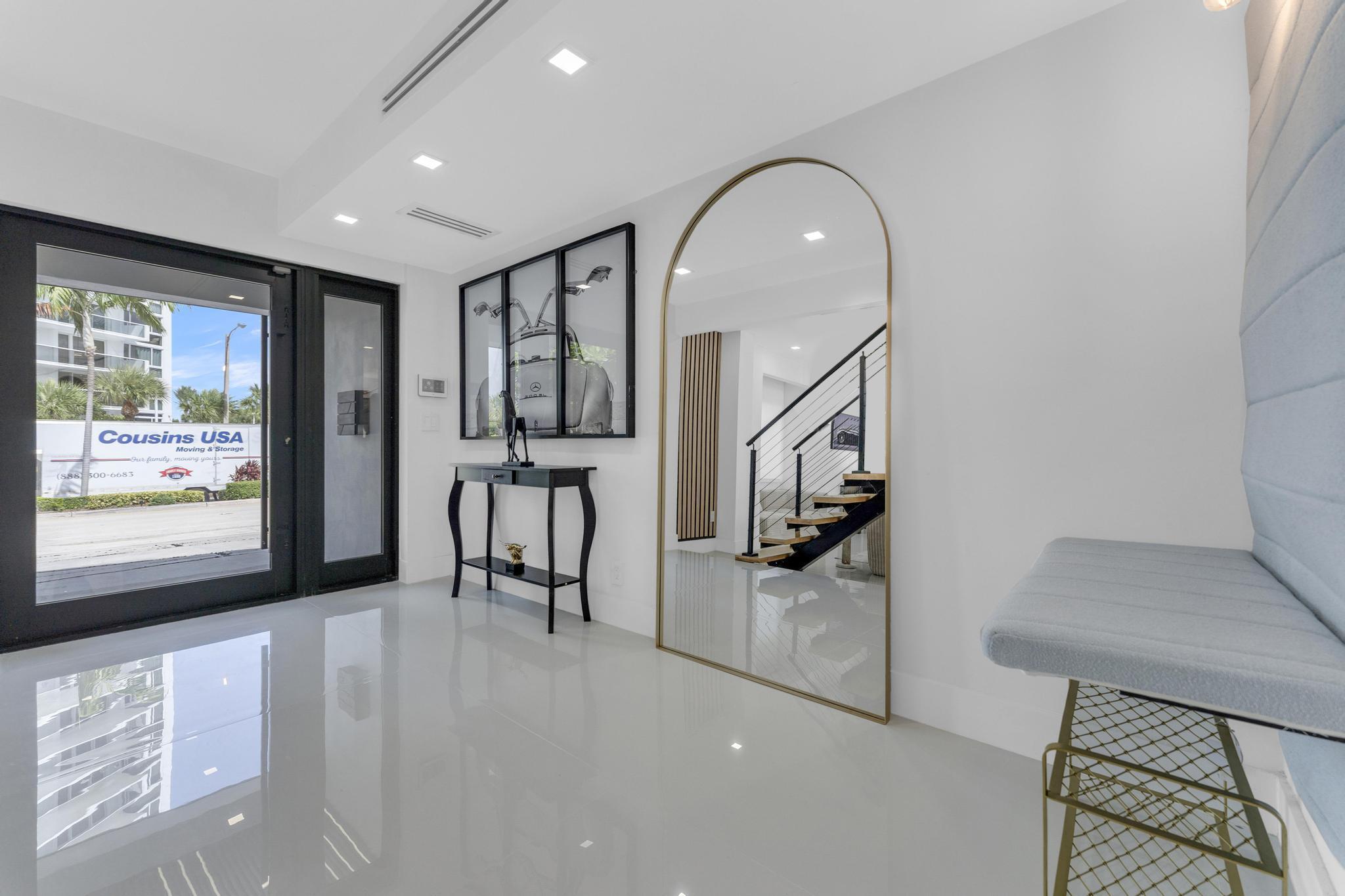 2724 N Ocean Blvd Fort Lauderdale, FL 33308