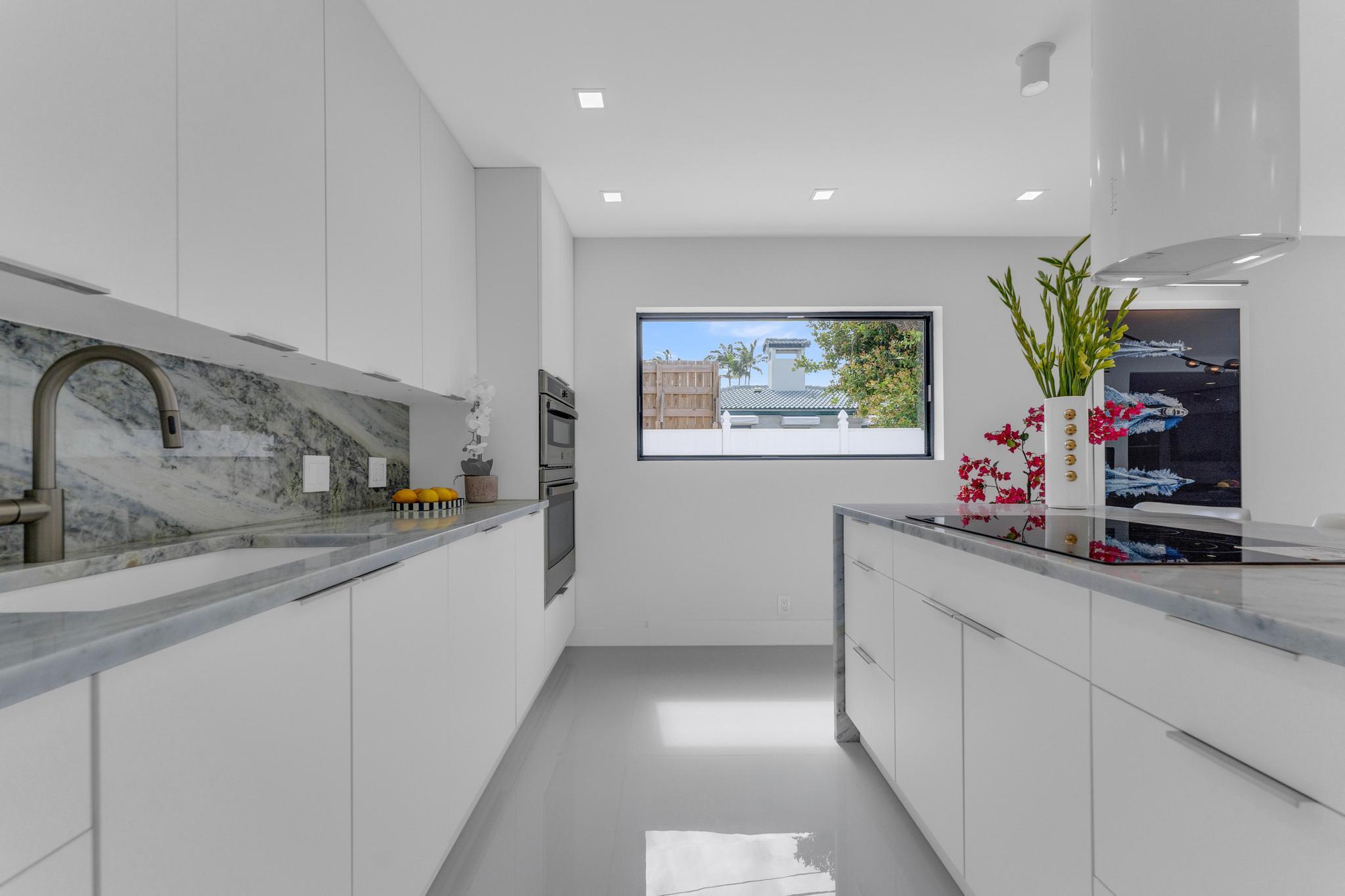 2724 N Ocean Blvd Fort Lauderdale, FL 33308