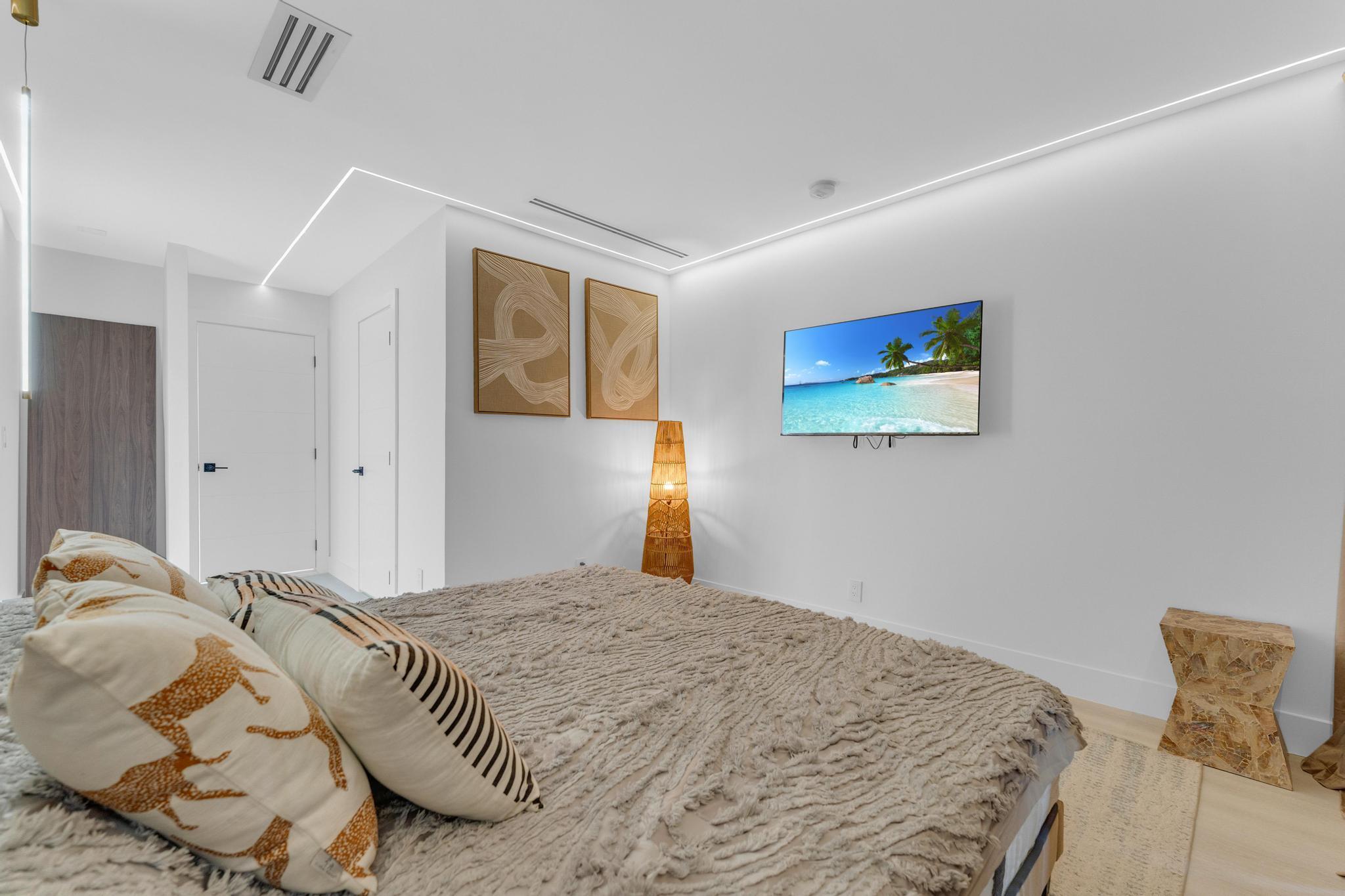 2724 N Ocean Blvd Fort Lauderdale, FL 33308