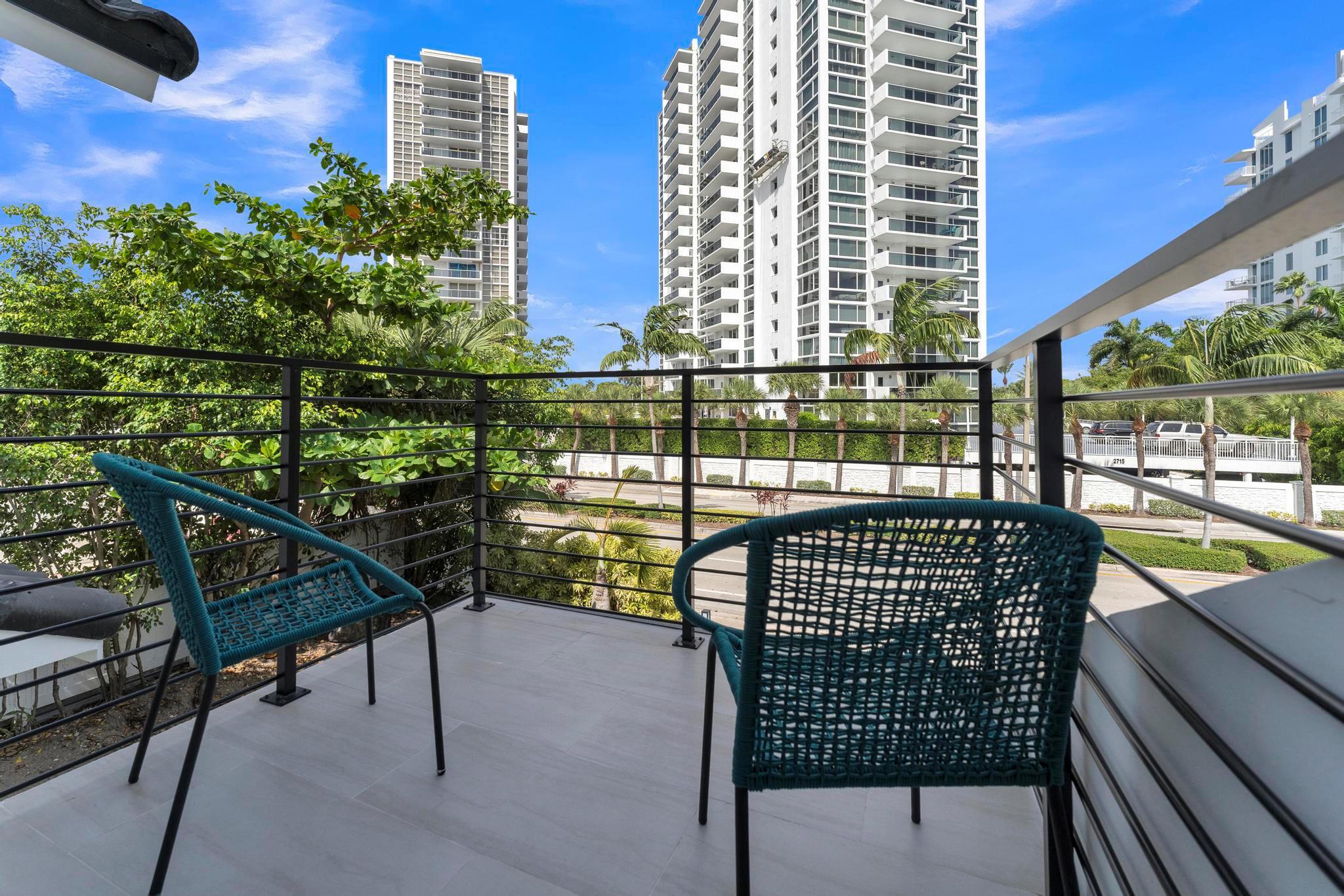 2724 N Ocean Blvd Fort Lauderdale, FL 33308