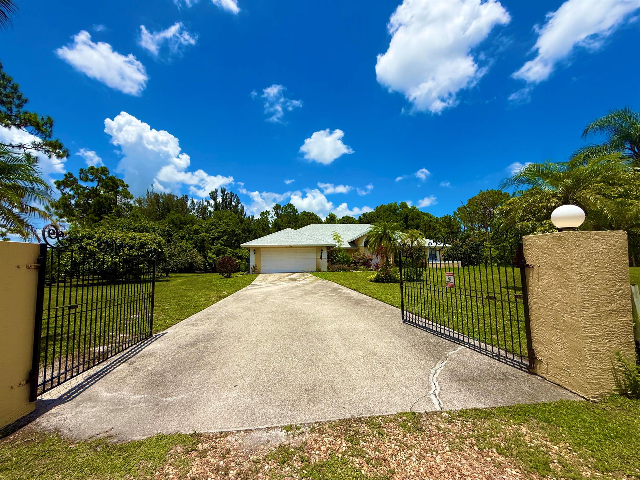 13947 63rd Ln