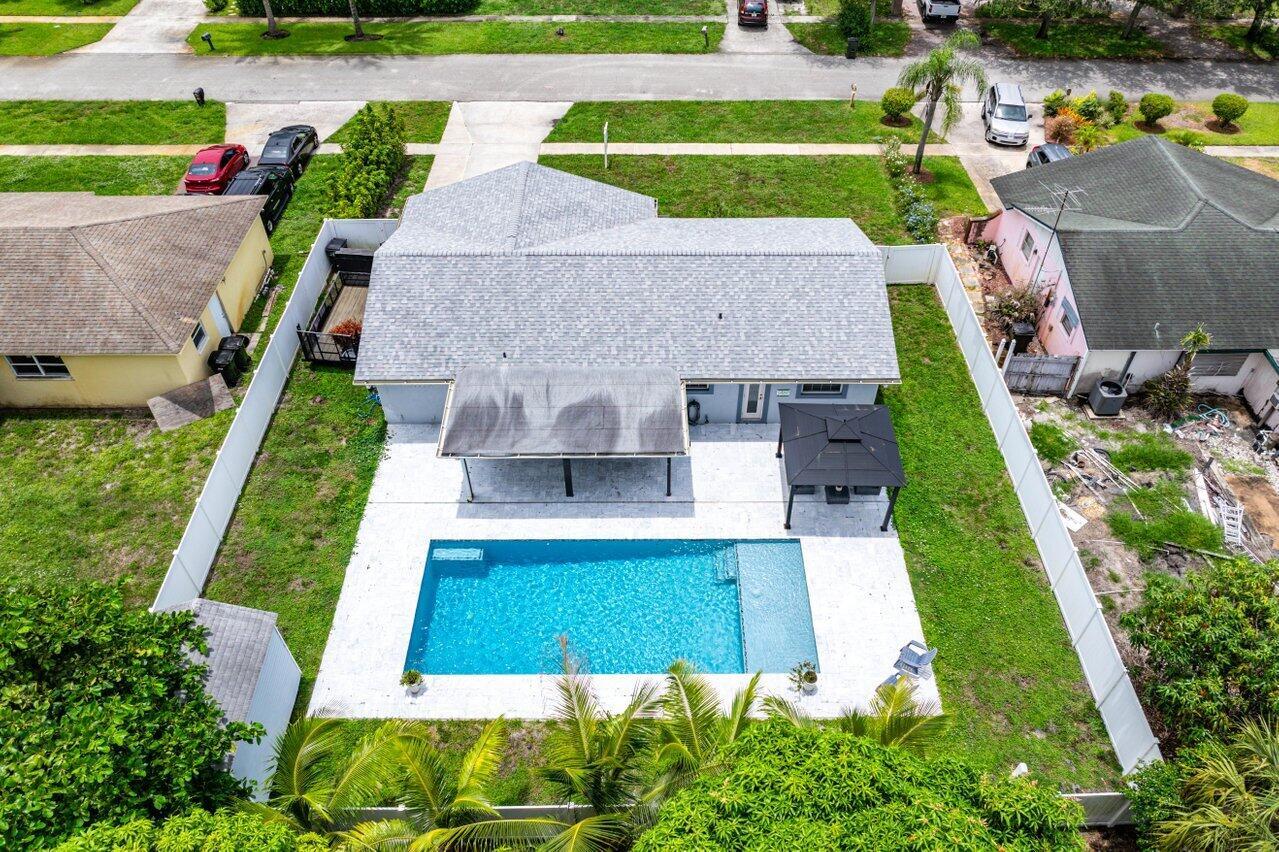 2985 Angler Dr