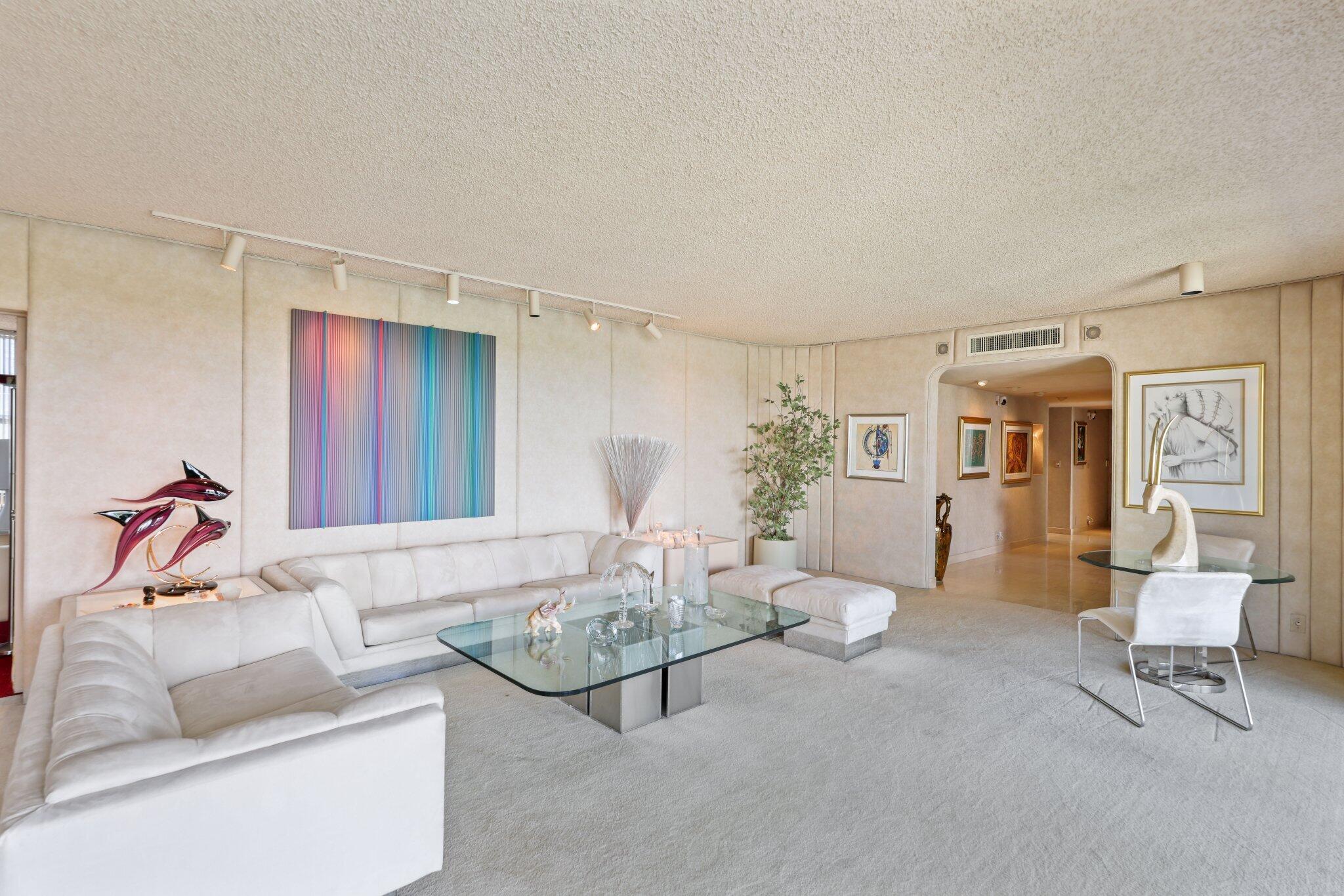 5500 Collins #1401 Miami Beach, FL 33140