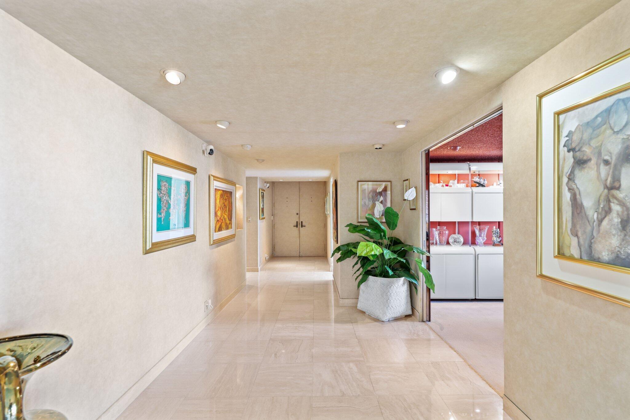 5500 Collins #1401 Miami Beach, FL 33140