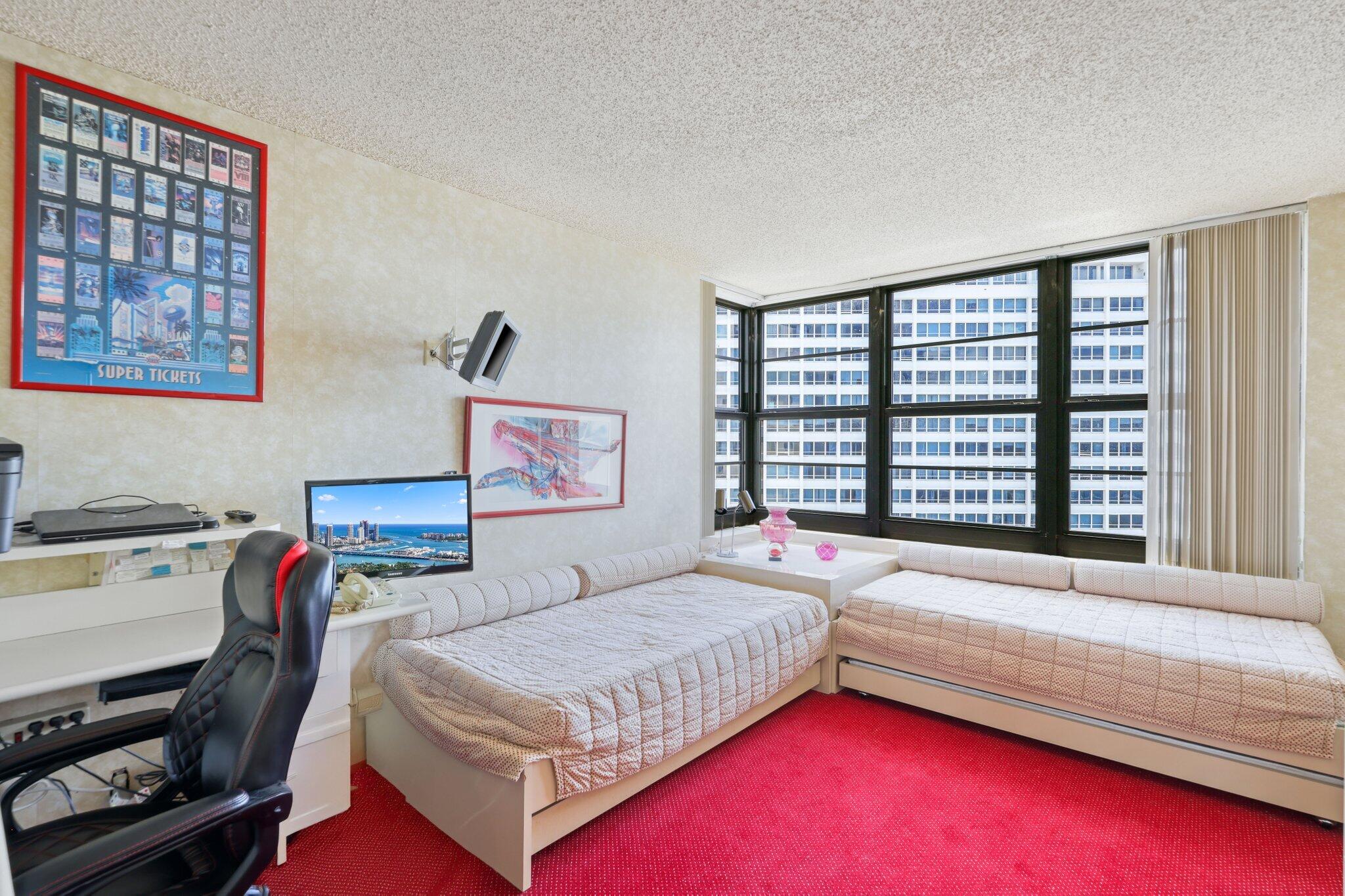 5500 Collins #1401 Miami Beach, FL 33140