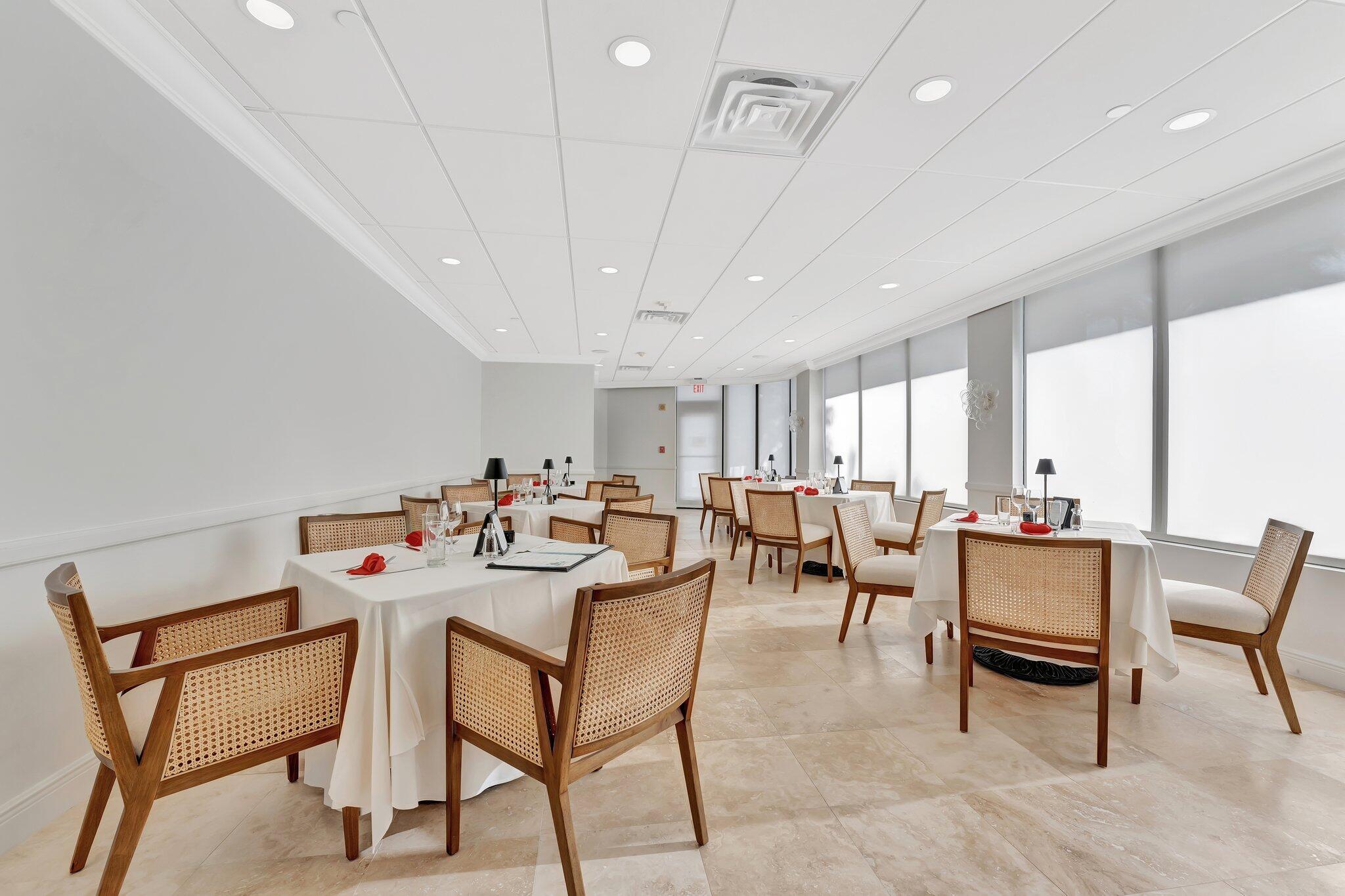 5500 Collins #1401 Miami Beach, FL 33140