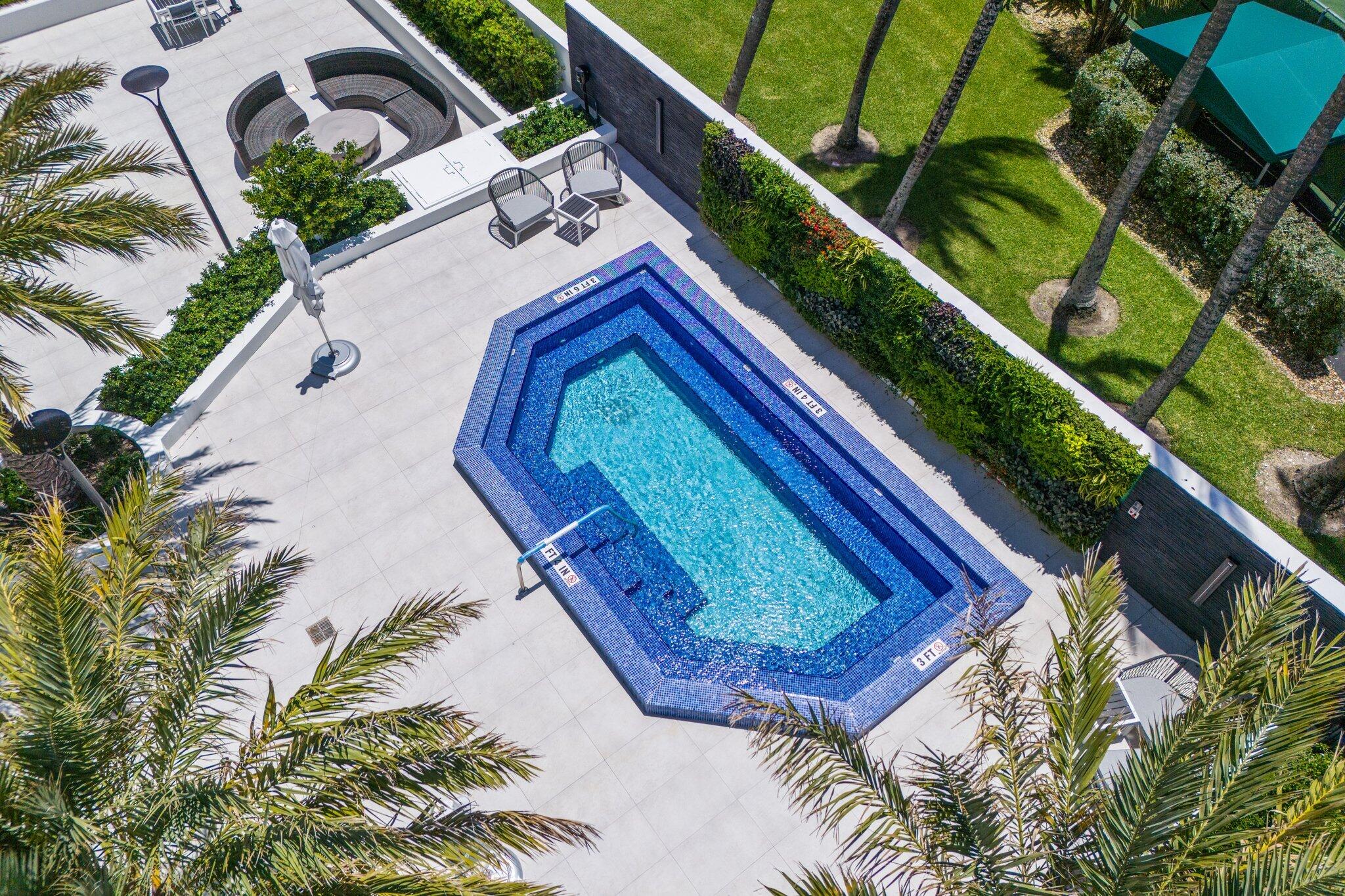 5500 Collins #1401 Miami Beach, FL 33140