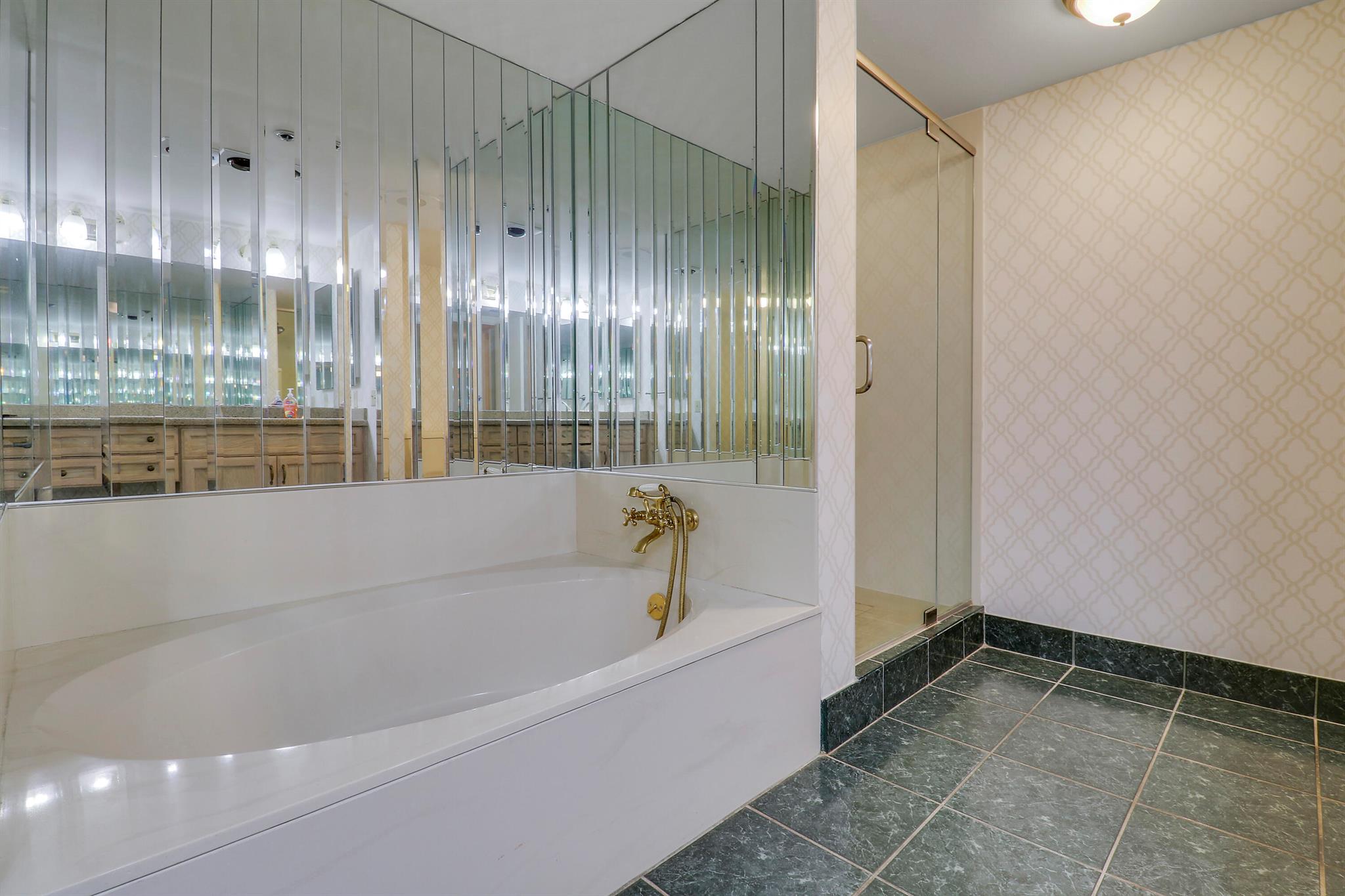 50 Beach Rd #104 Tequesta, FL 33469