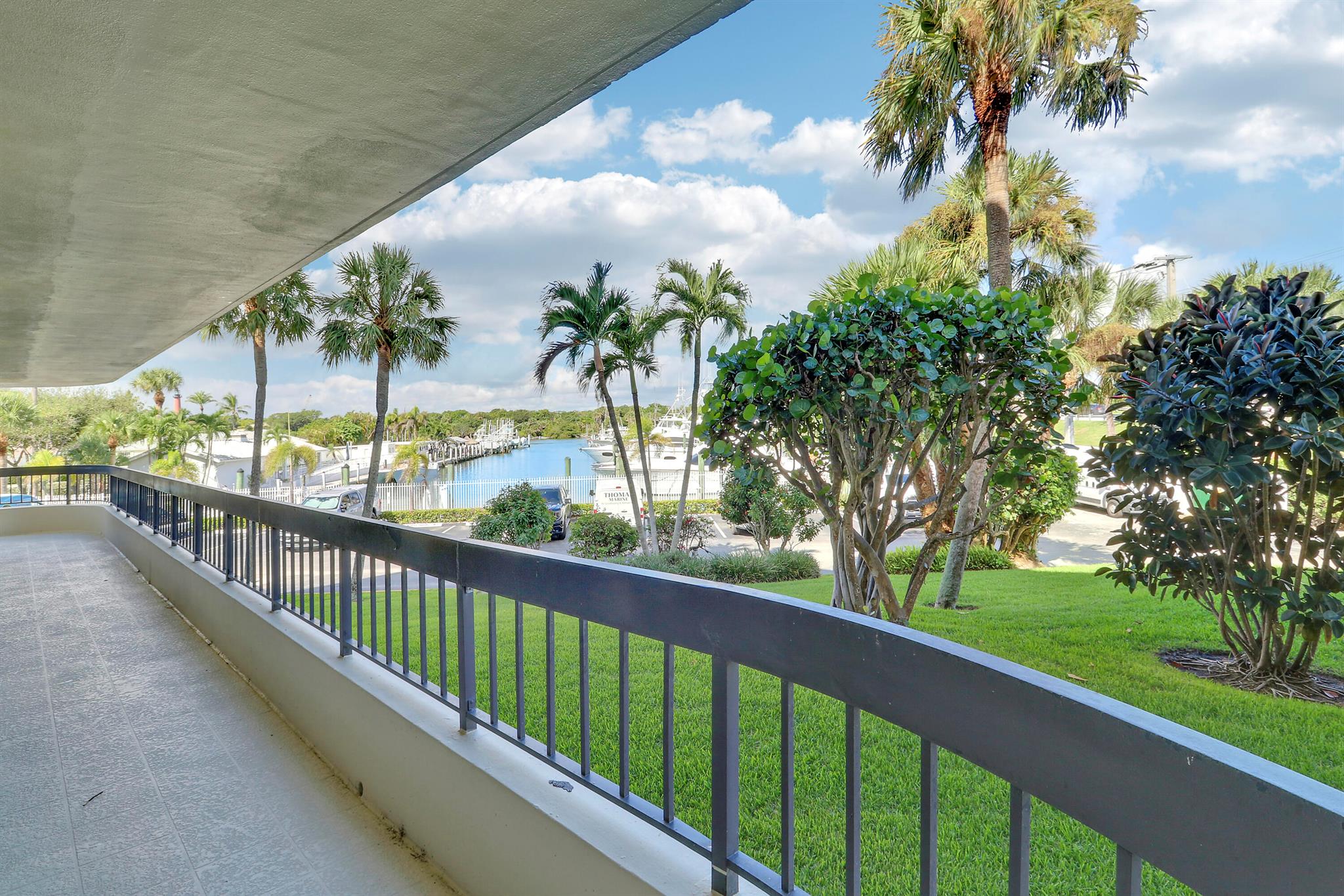 50 Beach Rd #104 Tequesta, FL 33469