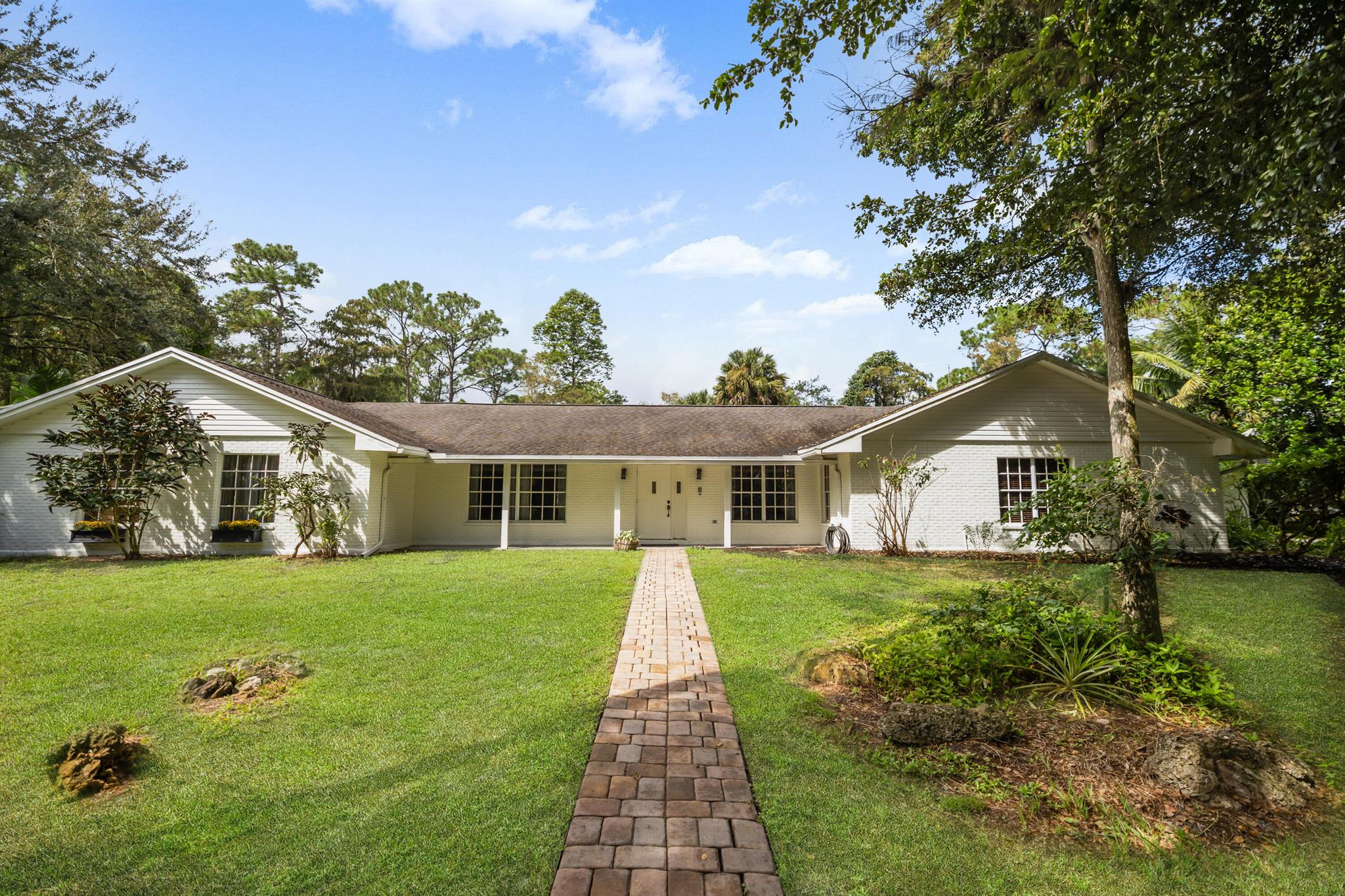 2619 Palm Deer Dr