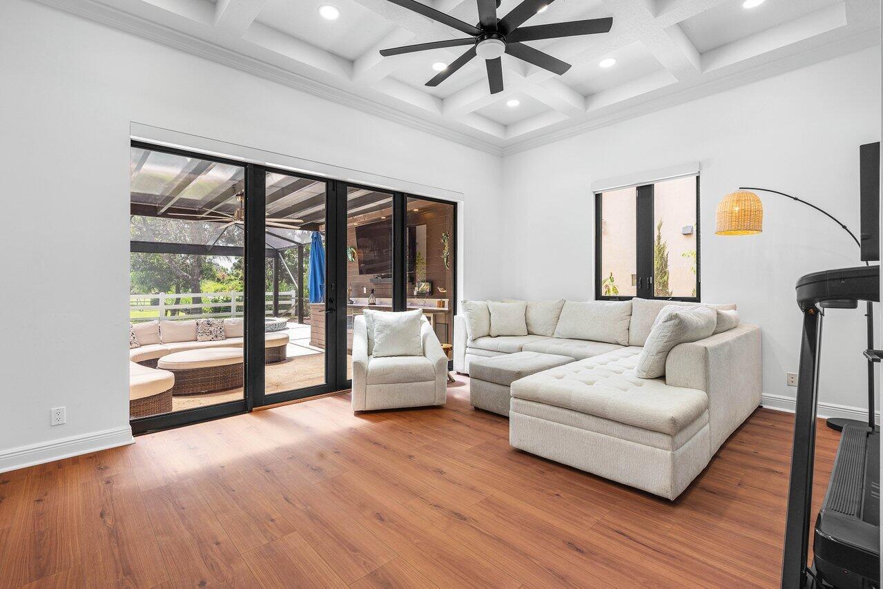 8984 Three Rail Dr Boynton Beach, FL 33472