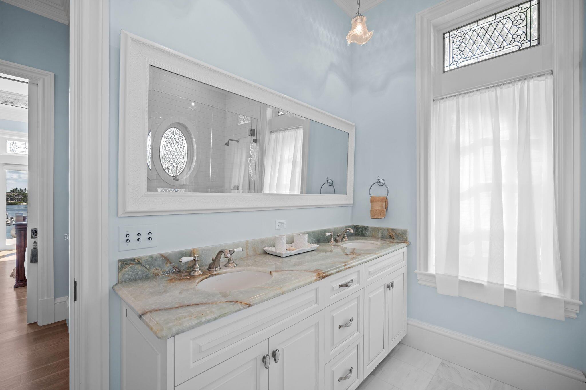 17667 SE Federal Hwy Jupiter, FL 33469