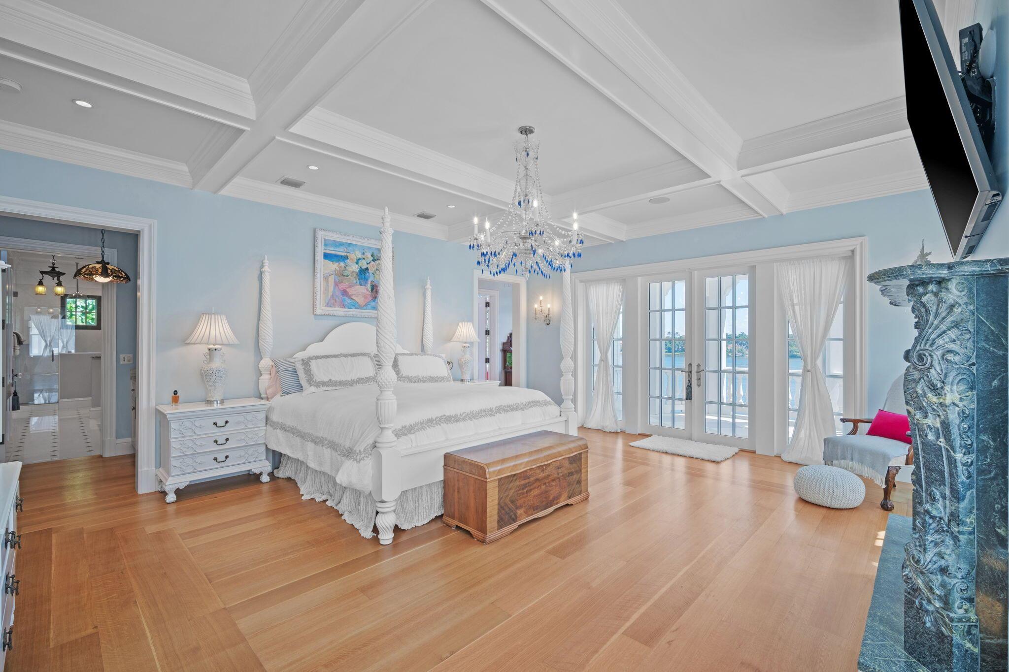 17667 SE Federal Hwy Jupiter, FL 33469