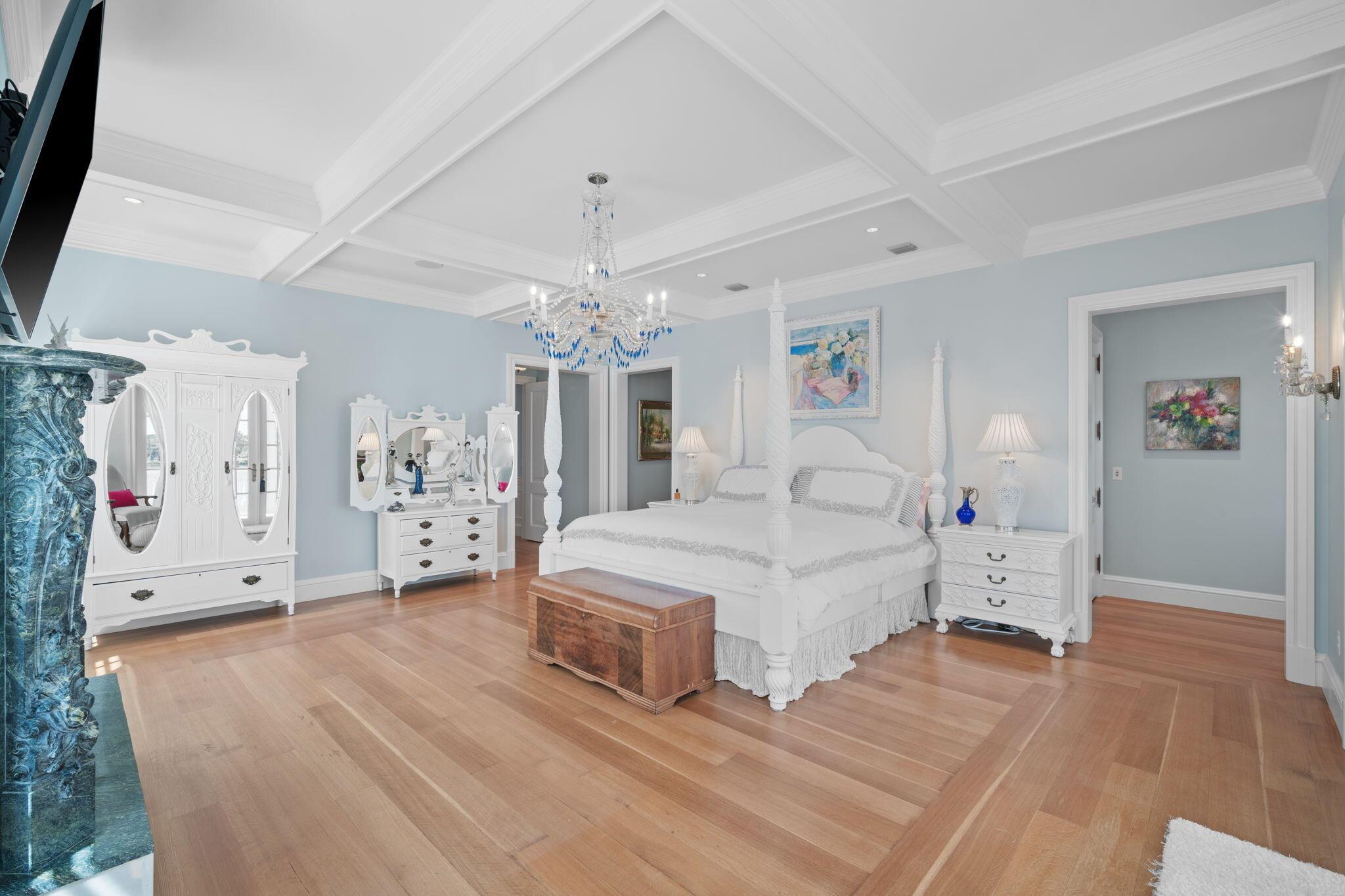 17667 SE Federal Hwy Jupiter, FL 33469