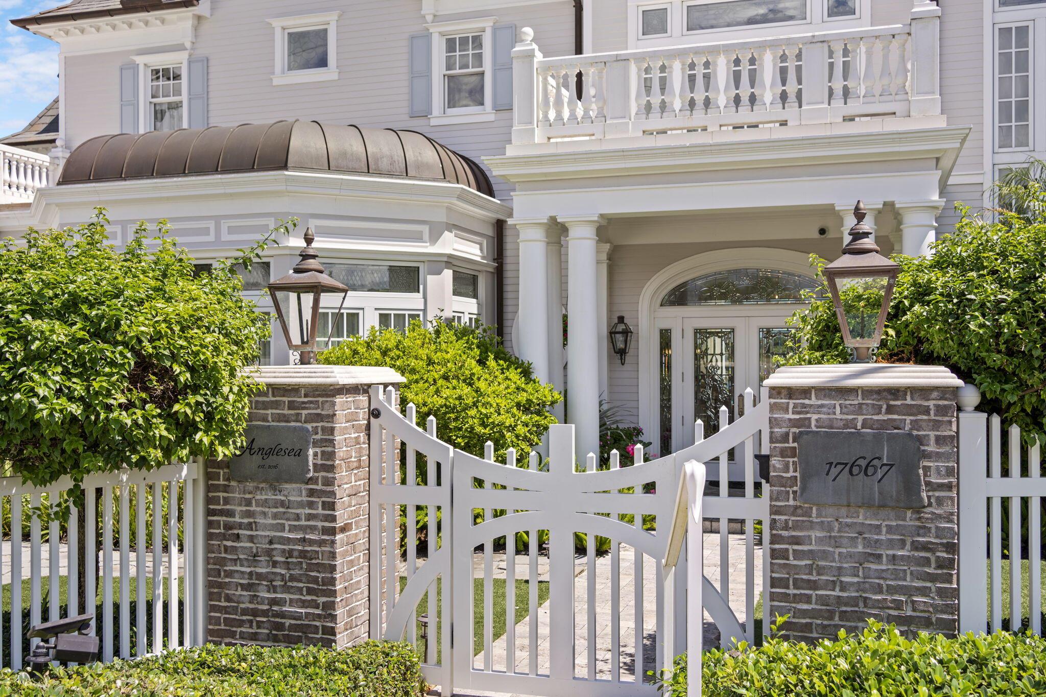 17667 SE Federal Hwy Jupiter, FL 33469