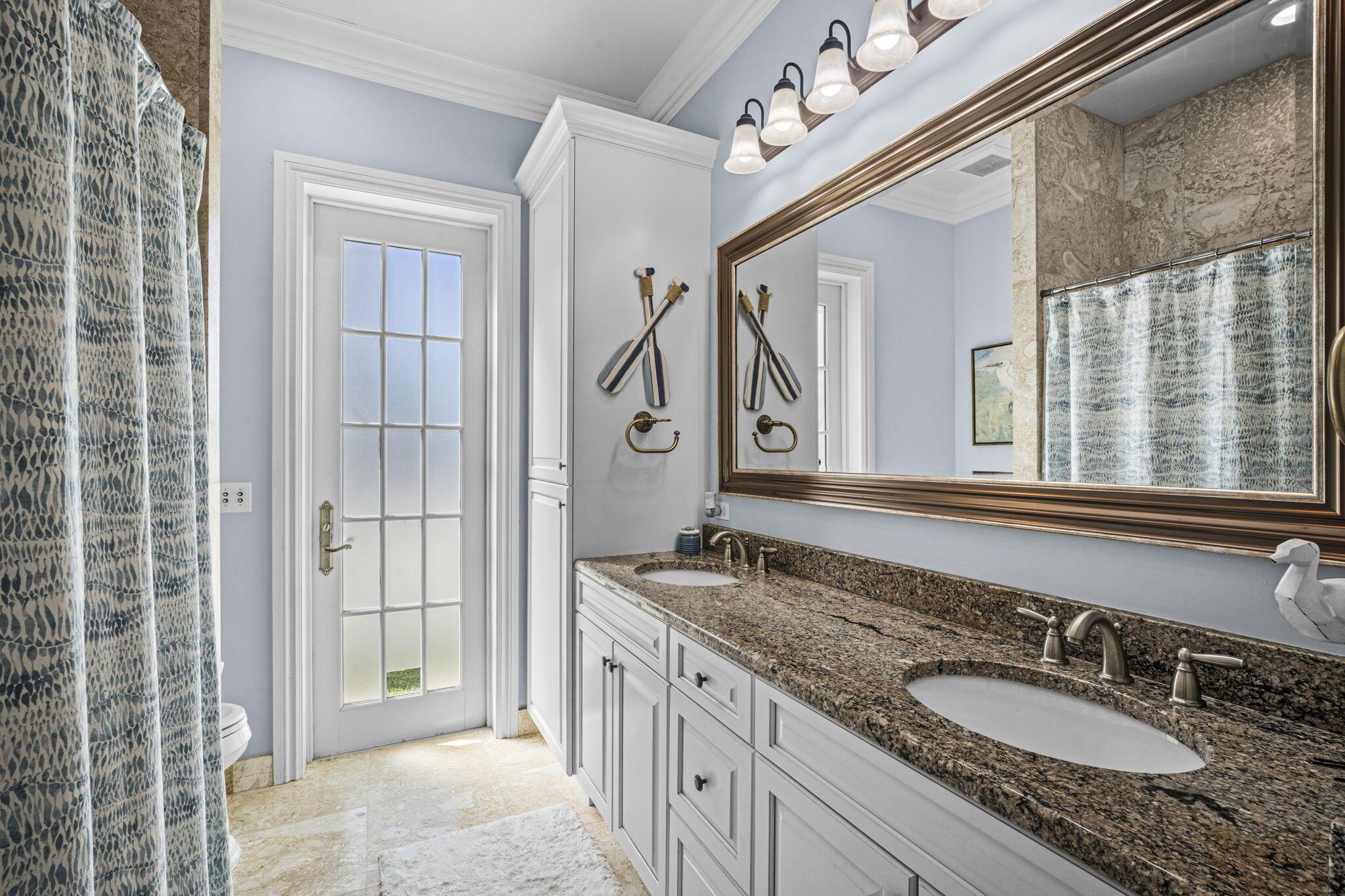 17667 SE Federal Hwy Jupiter, FL 33469