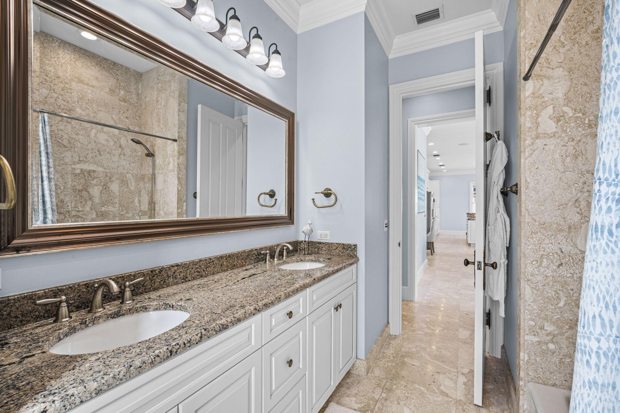 17667 SE Federal Hwy Jupiter, FL 33469