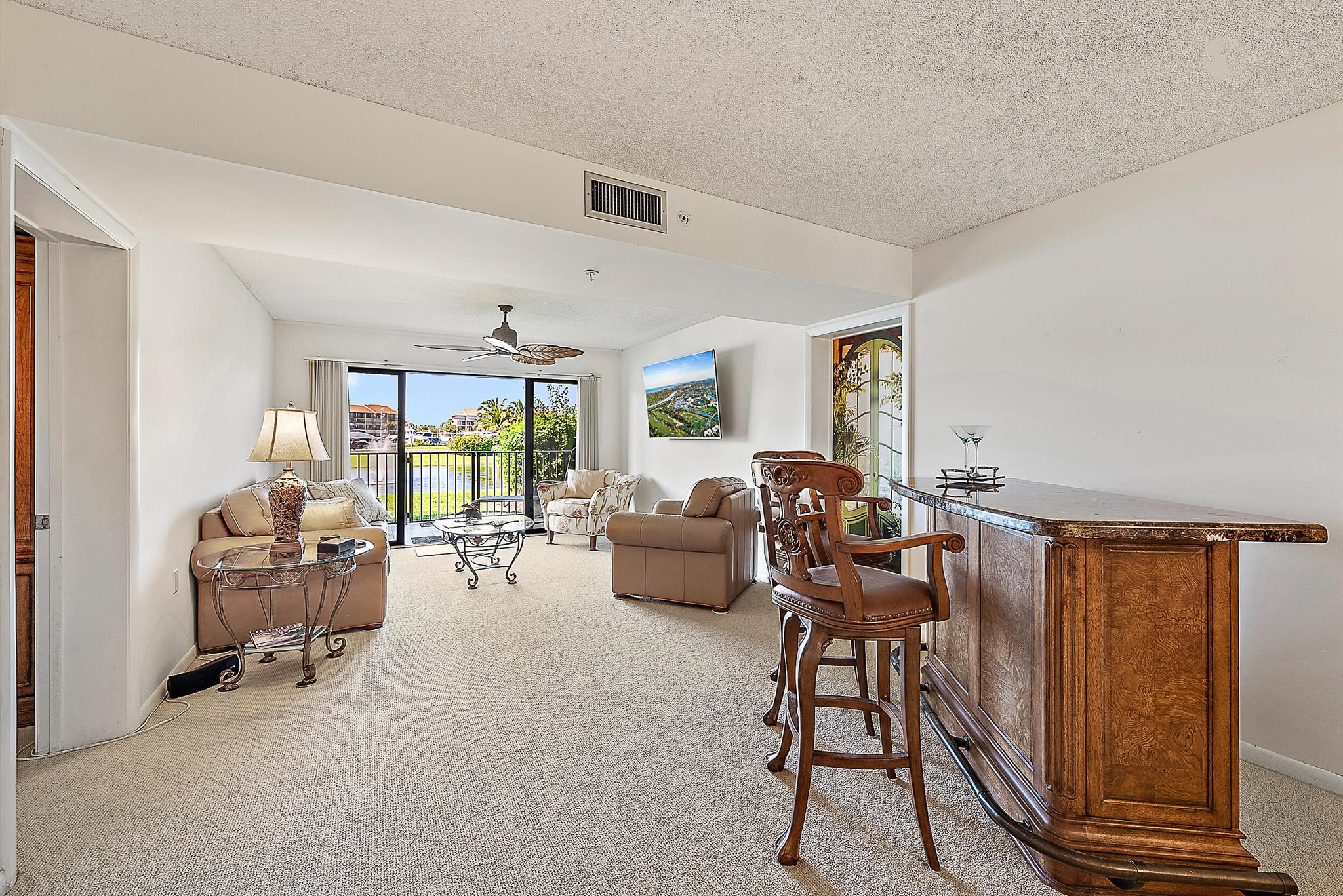 701 Seafarer Cir #103 Jupiter, FL 33477