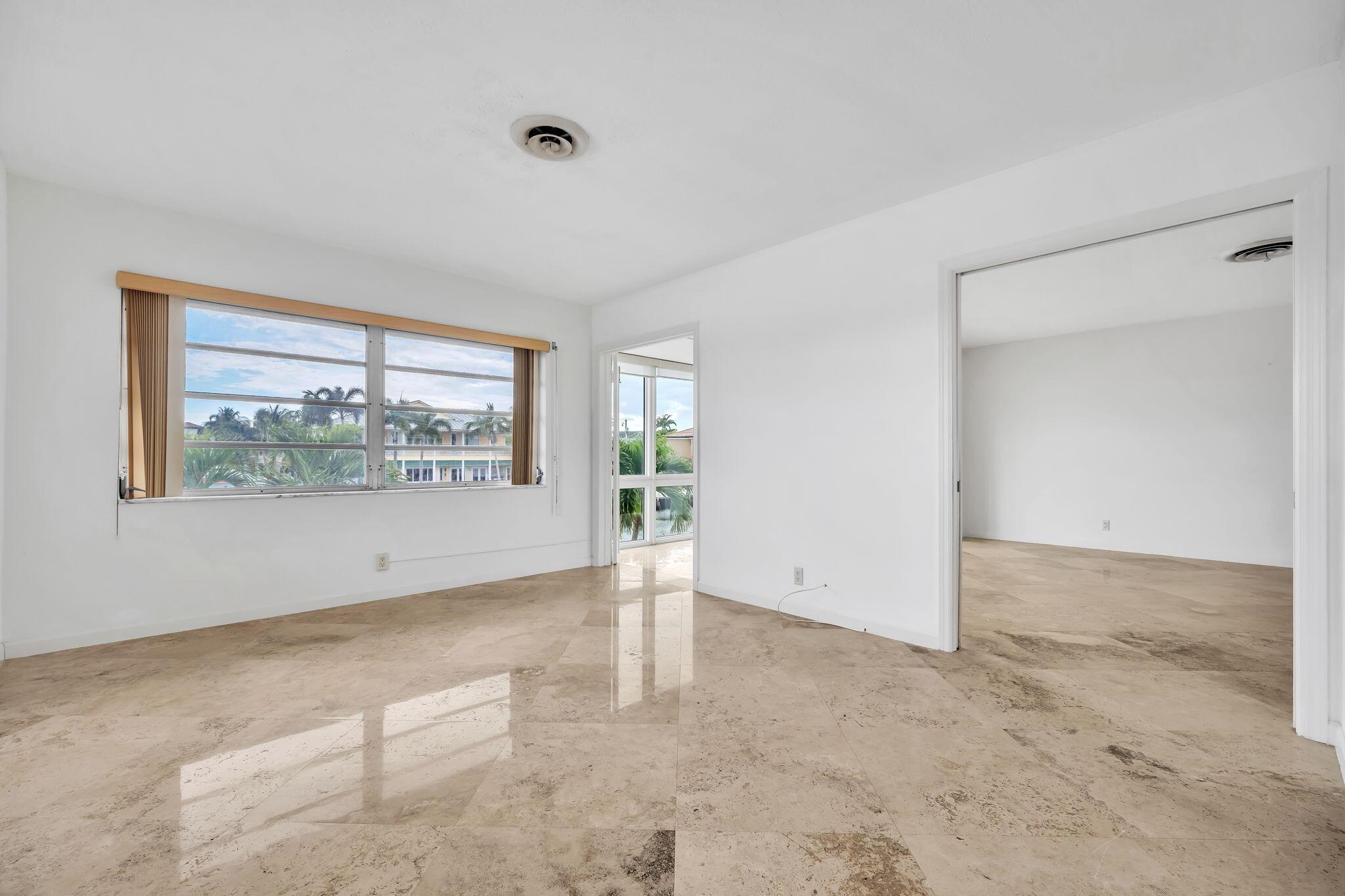 2400 NE 36th St #7 Lighthouse Point, FL 33064