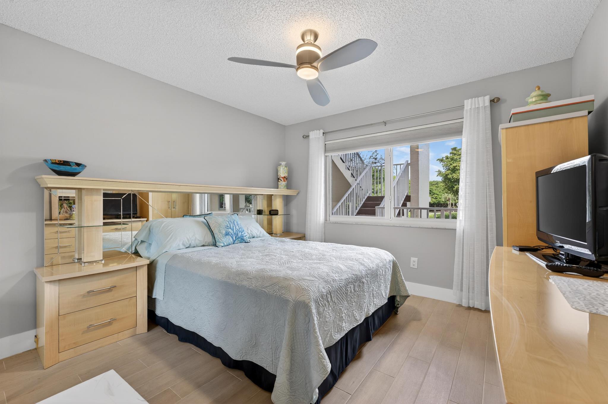 7142 S Devon Dr #210 Tamarac, FL 33321