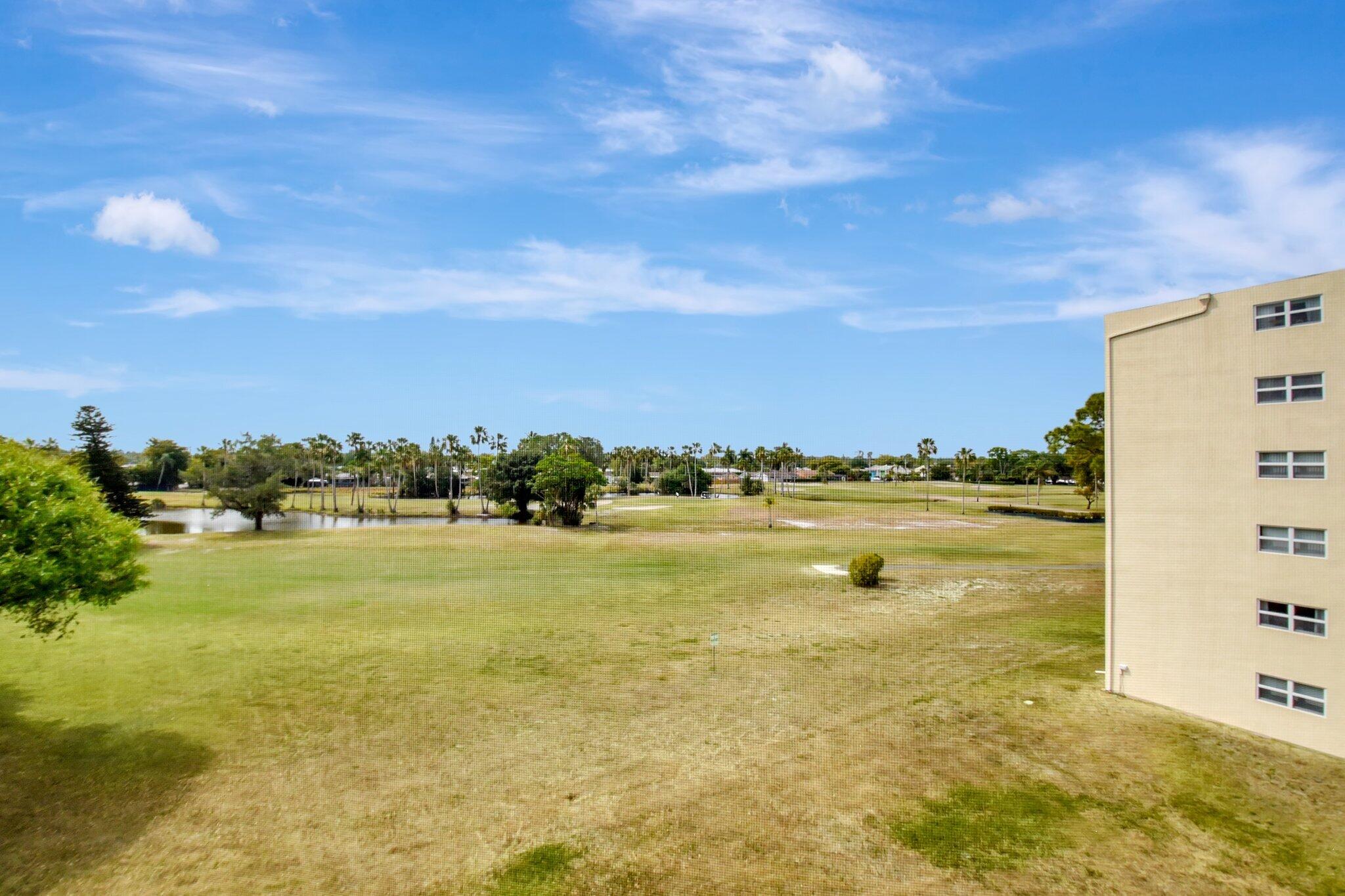 3951 Via Poinciana #415 Lake Worth, FL 33467