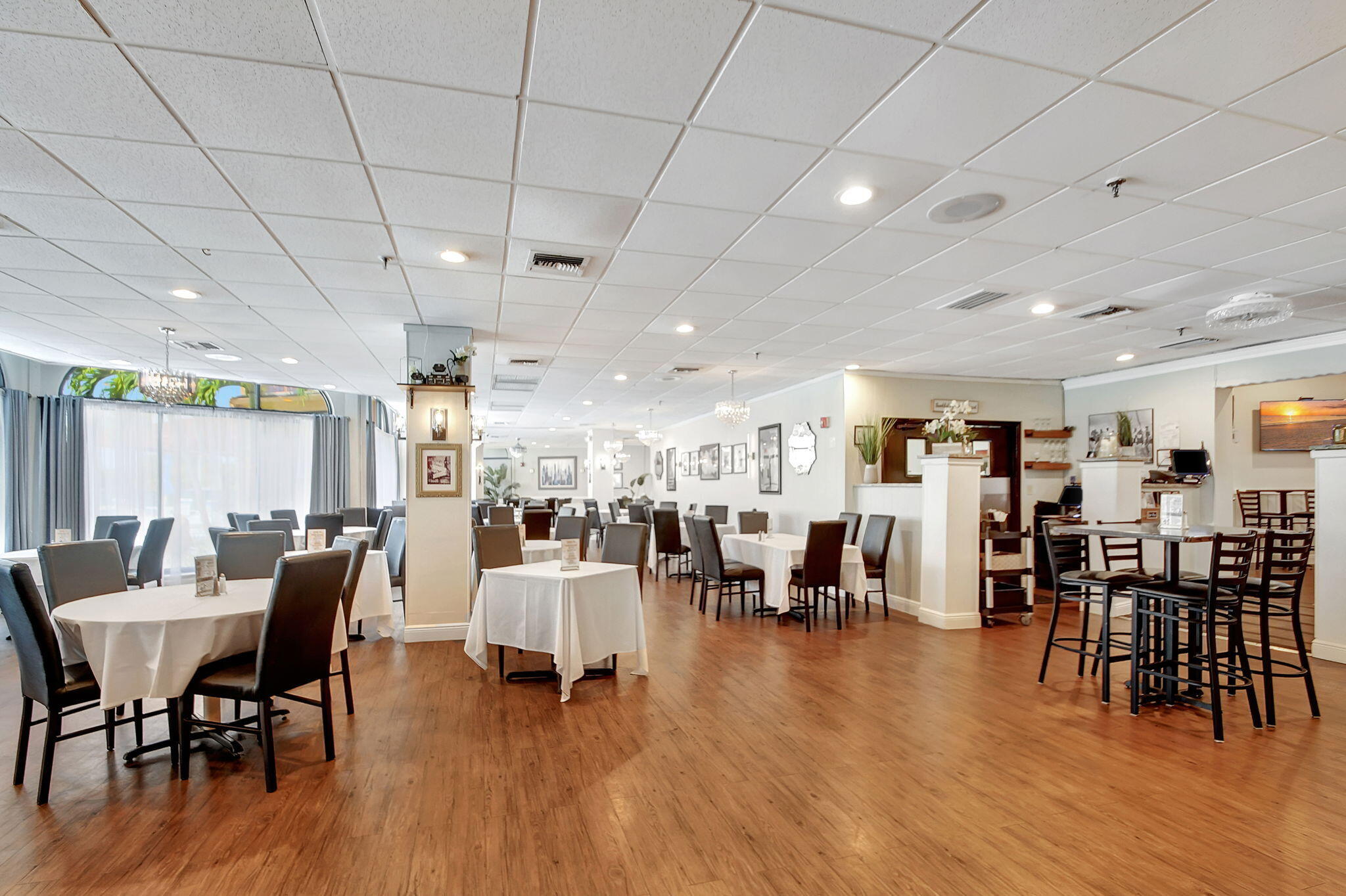 3951 Via Poinciana #415 Lake Worth, FL 33467