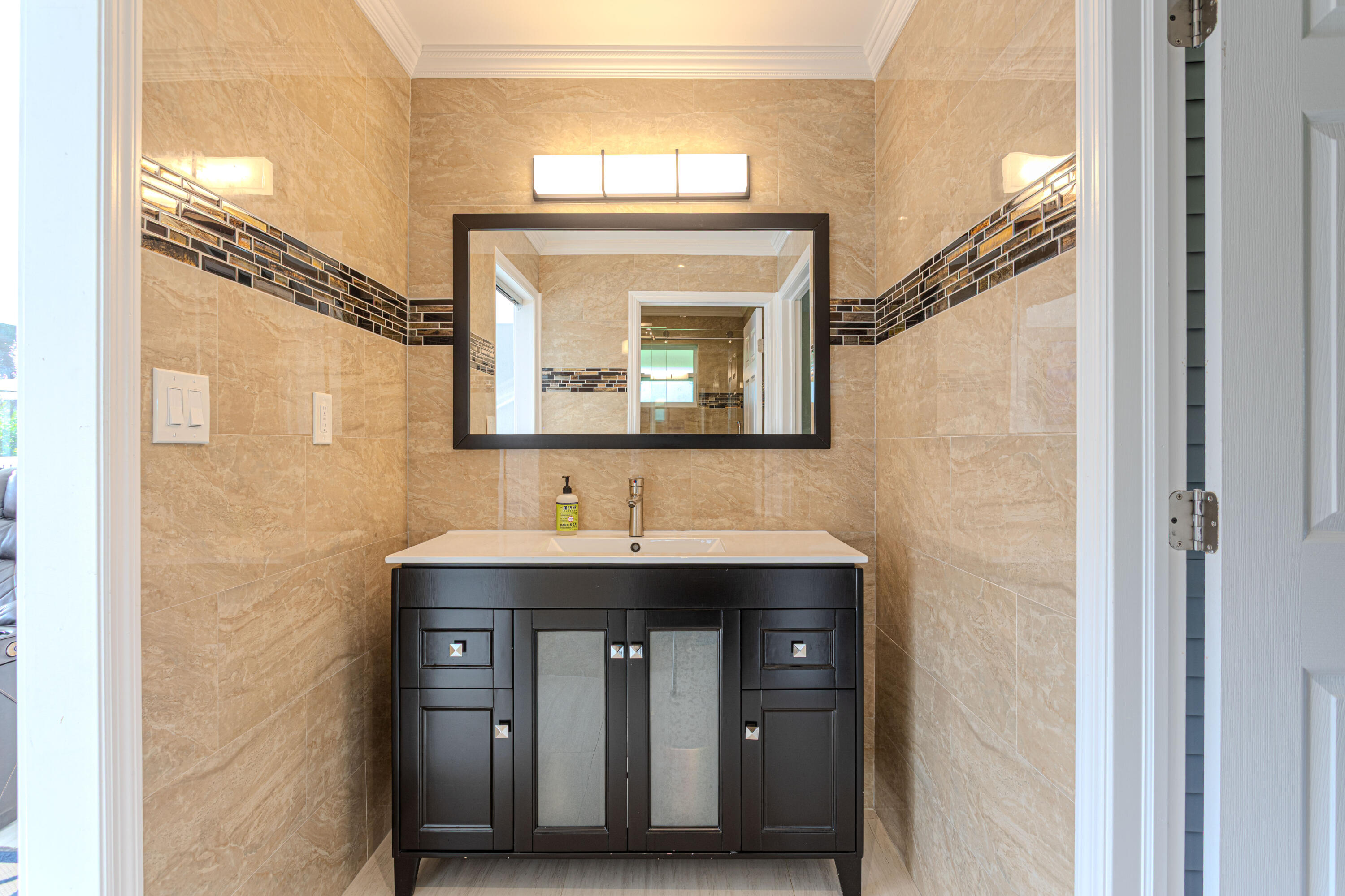 875 NW 120th Plantation, FL 33325