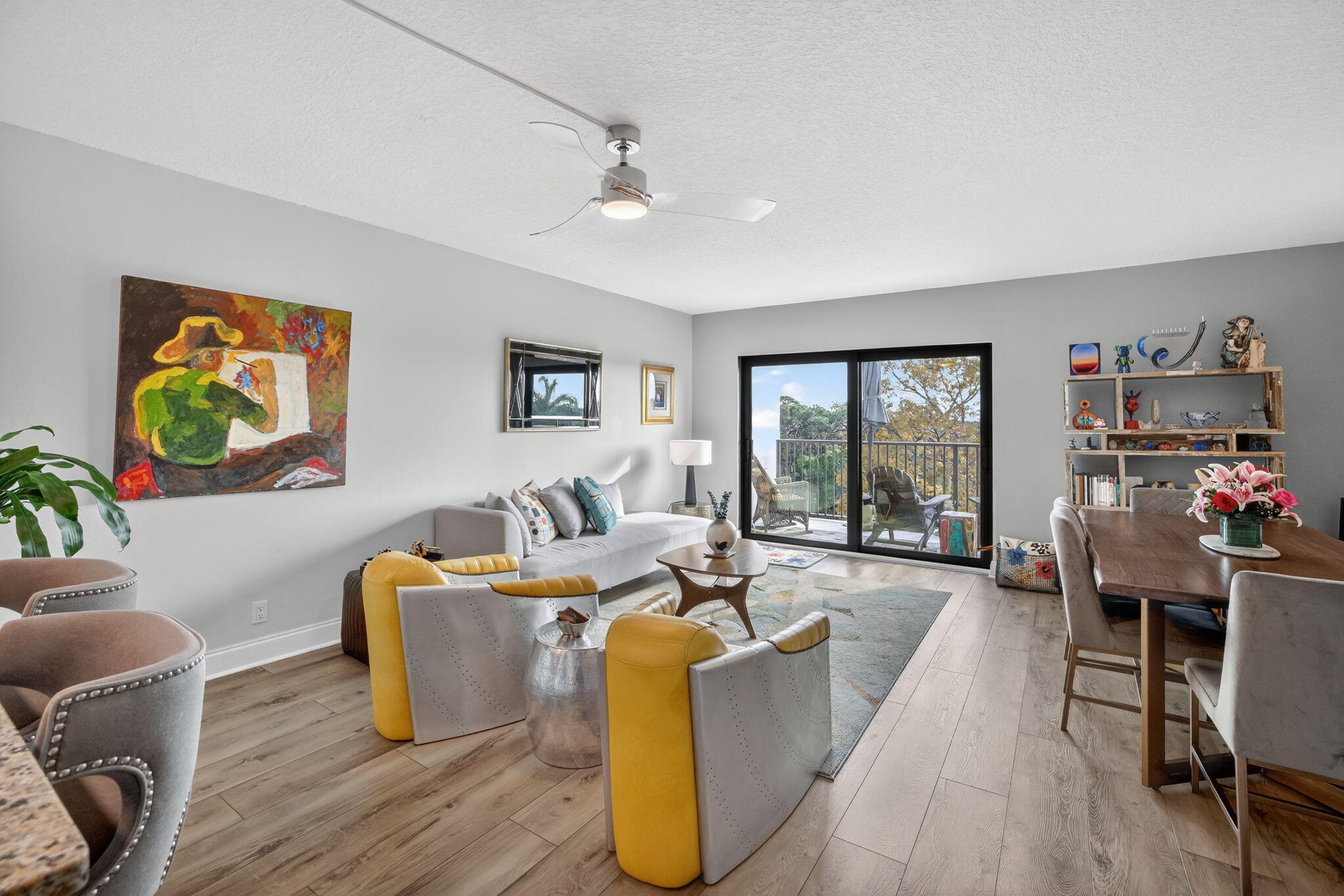 1000 River Reach #512