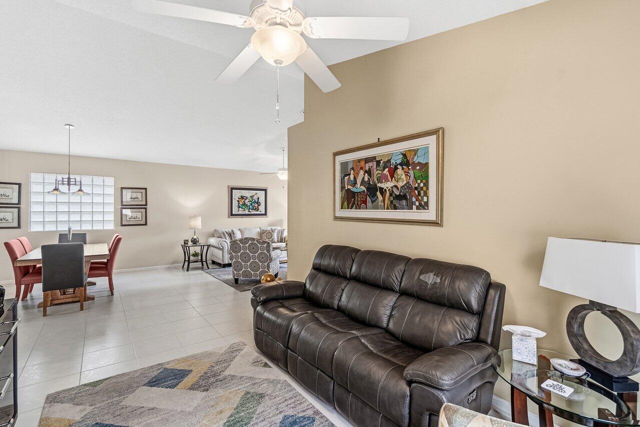 9562 Cherry Blossom Boynton Beach, FL 33437