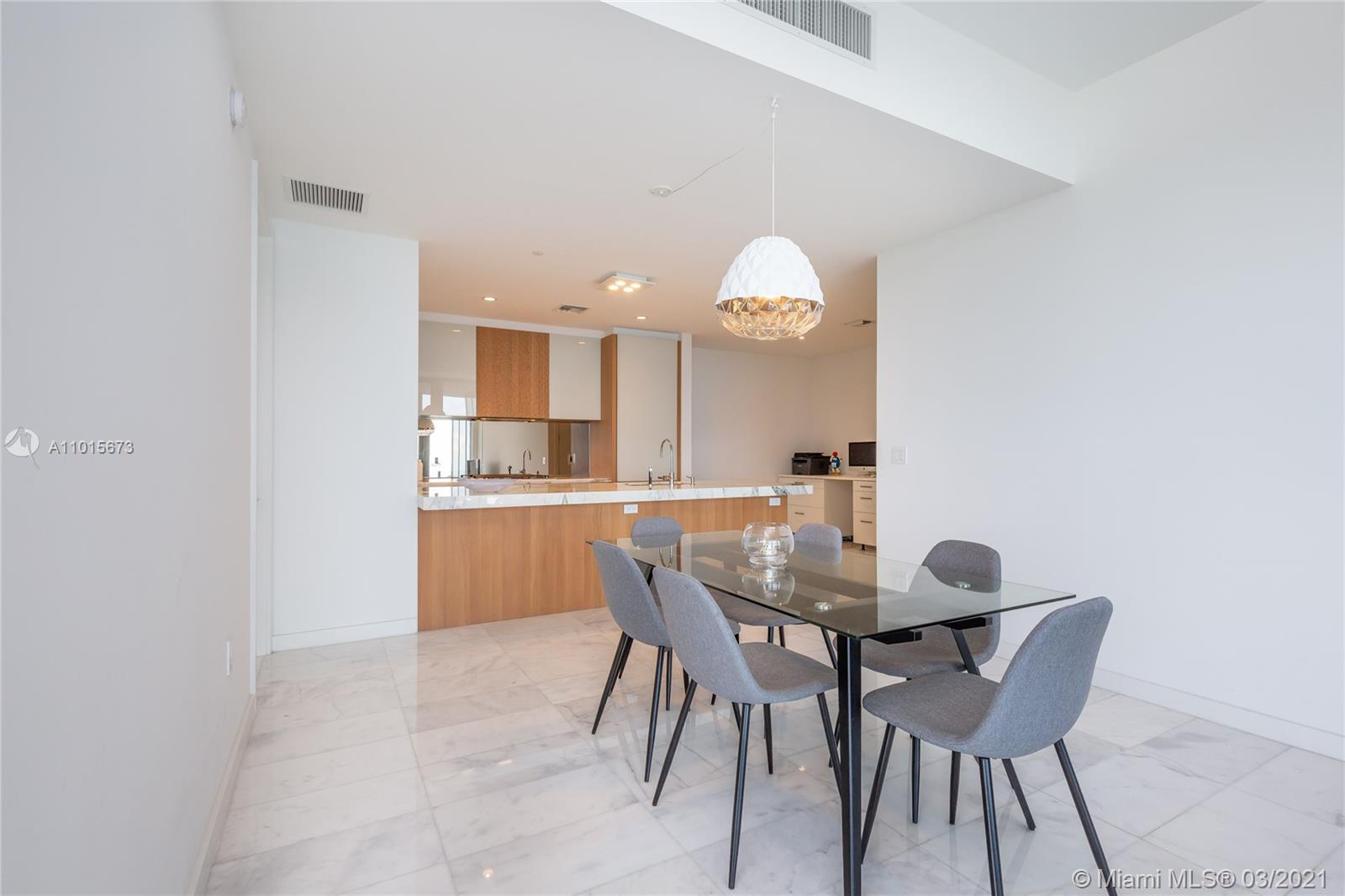 2831 S Bayshore Dr #2101 Miami, FL 33133