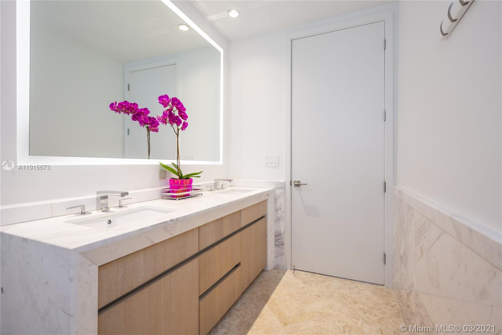 2831 S Bayshore Dr #2101 Miami, FL 33133