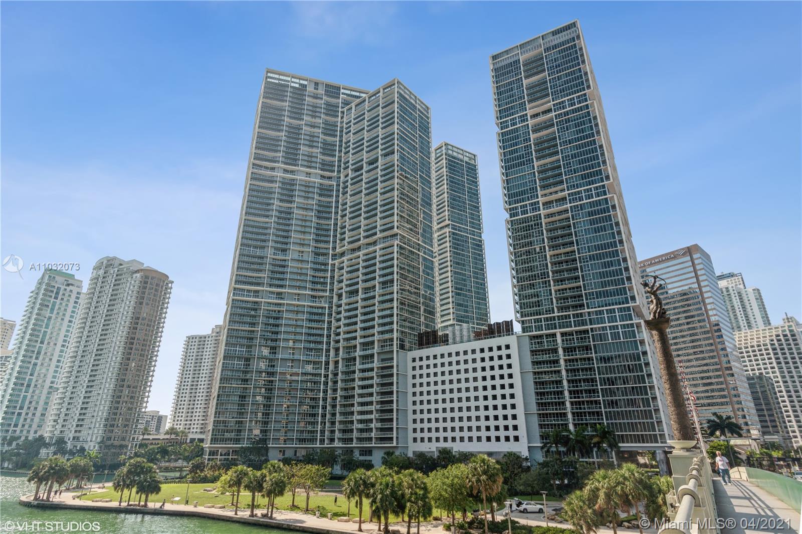 495 Brickell Ave #4007