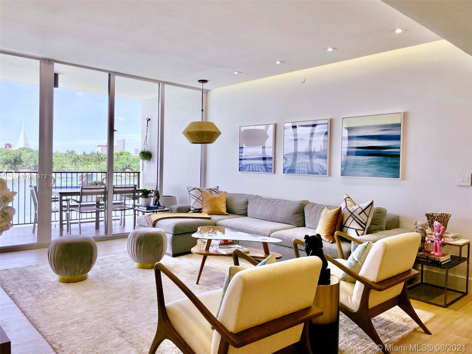 1000 Venetian Way #302