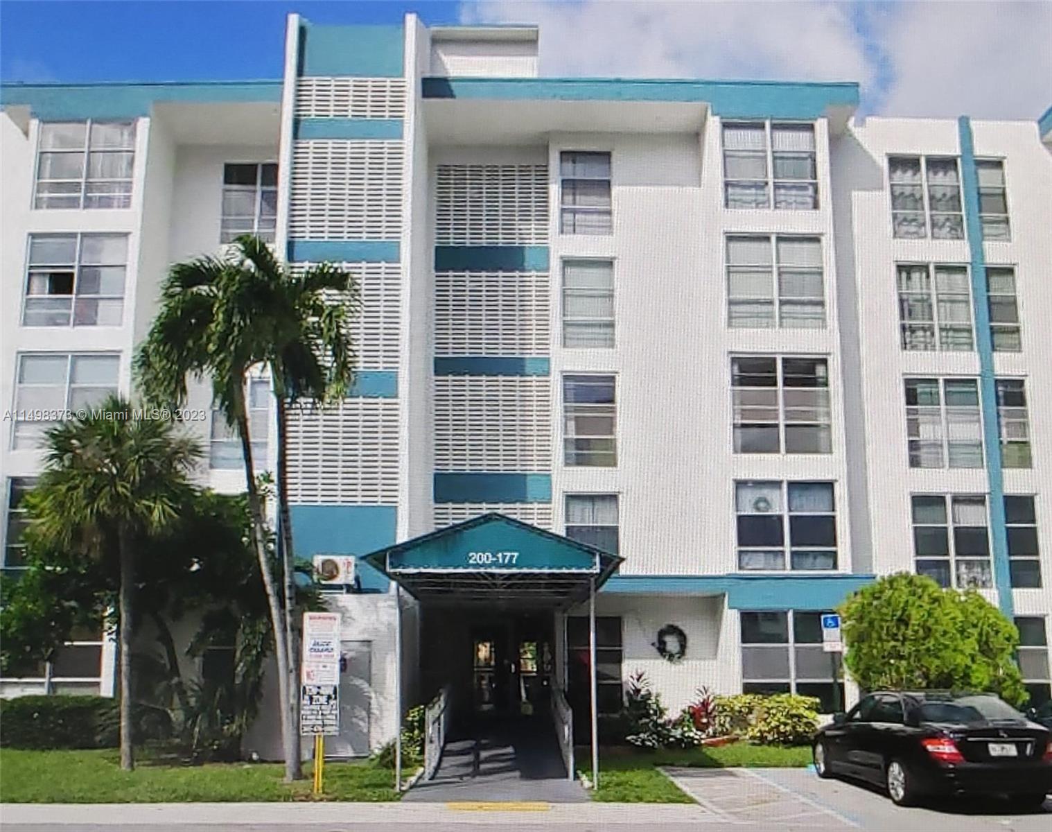 Casa de Condomínio