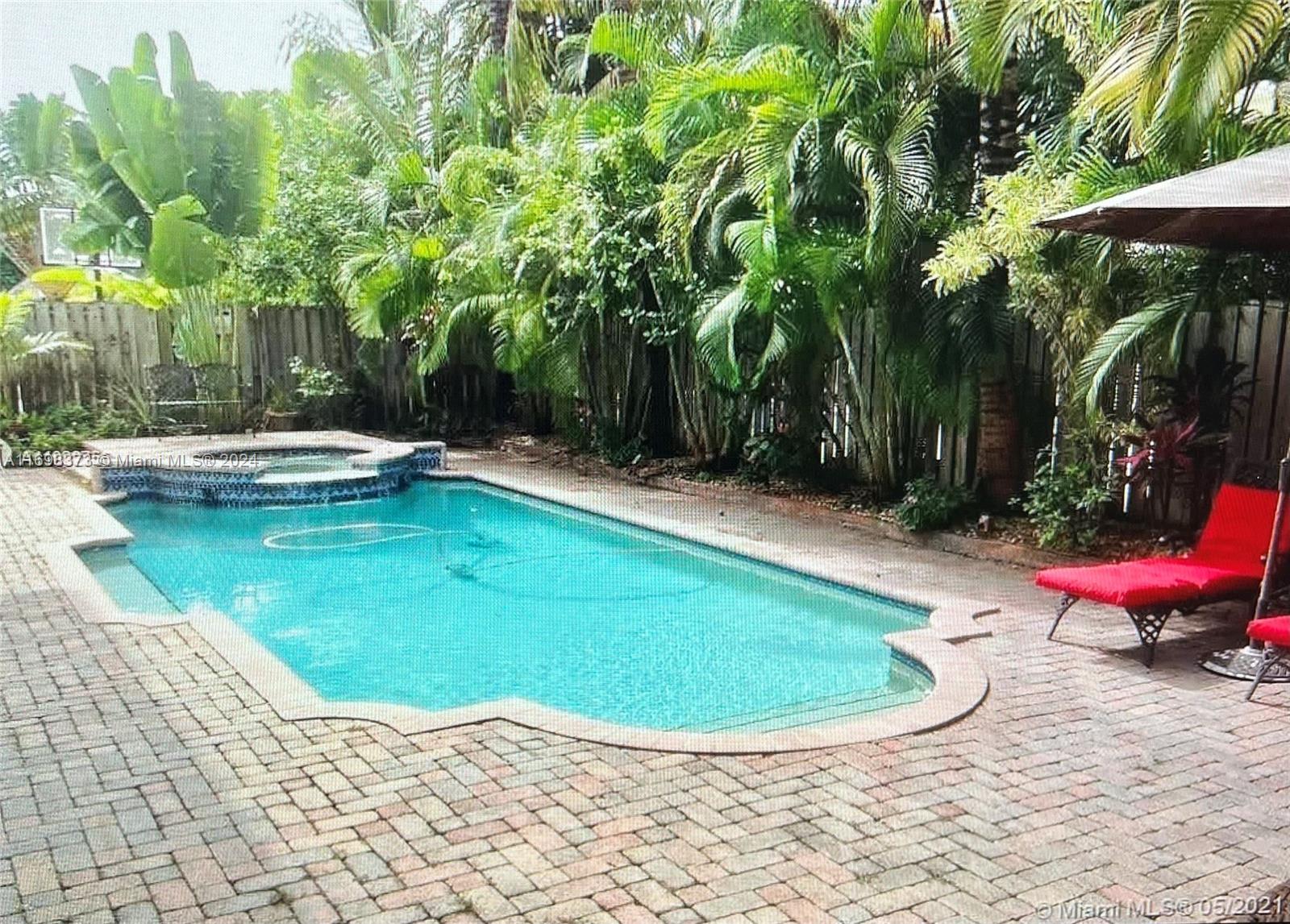 11161 NW 71st St Doral, FL 33178