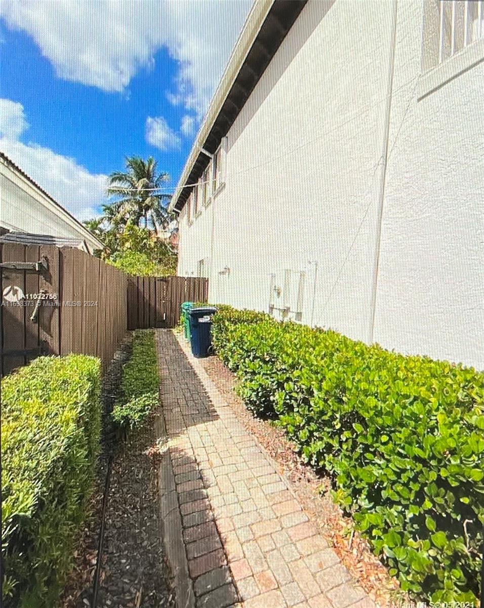 11161 NW 71st St Doral, FL 33178