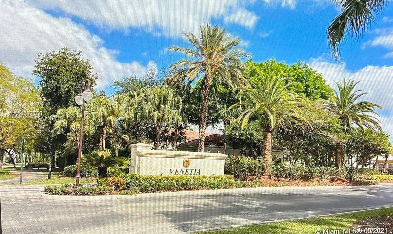 11161 NW 71st St Doral, FL 33178