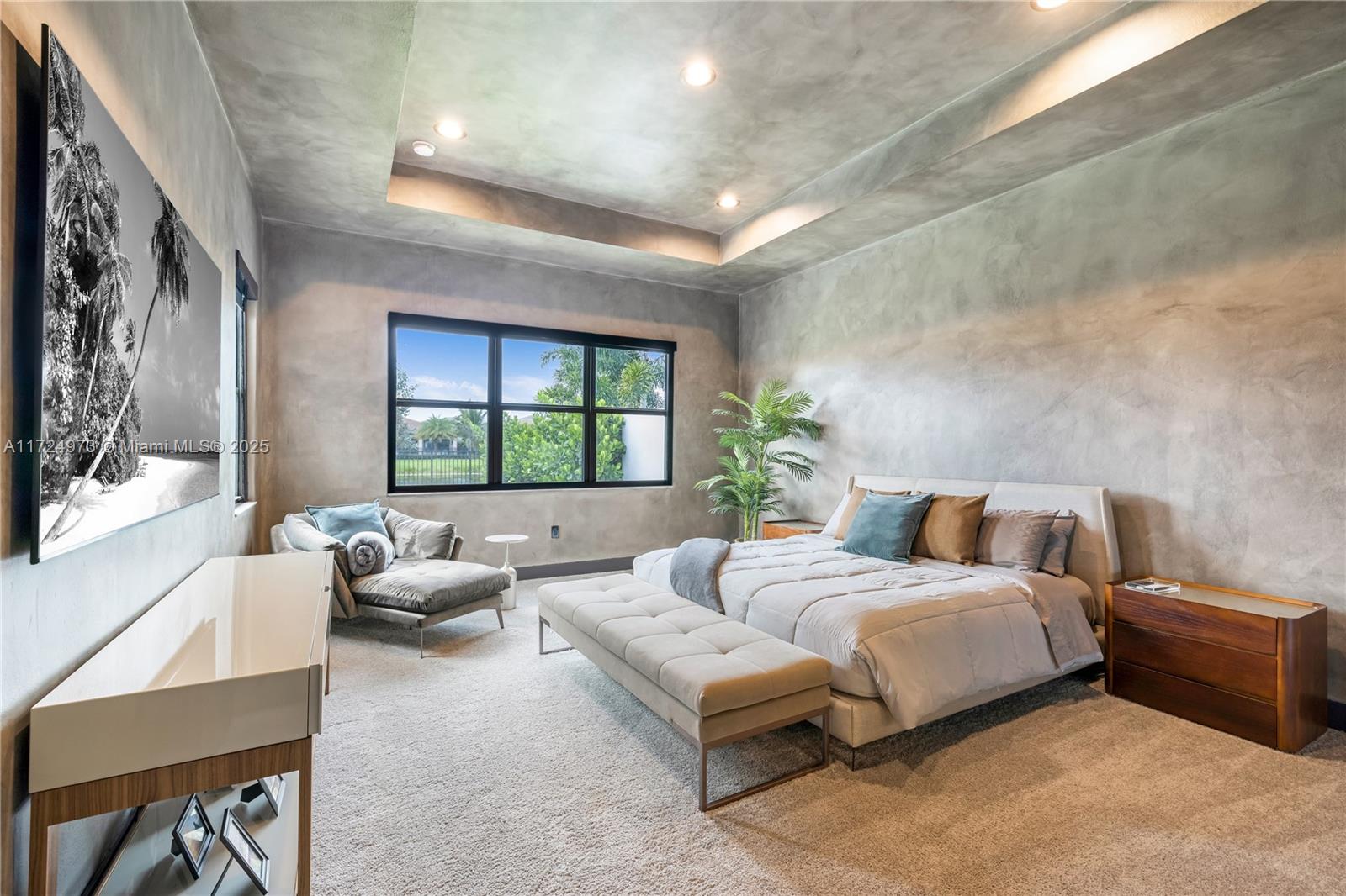 8853 New Riv Falls Rd Boca Raton, FL 33496