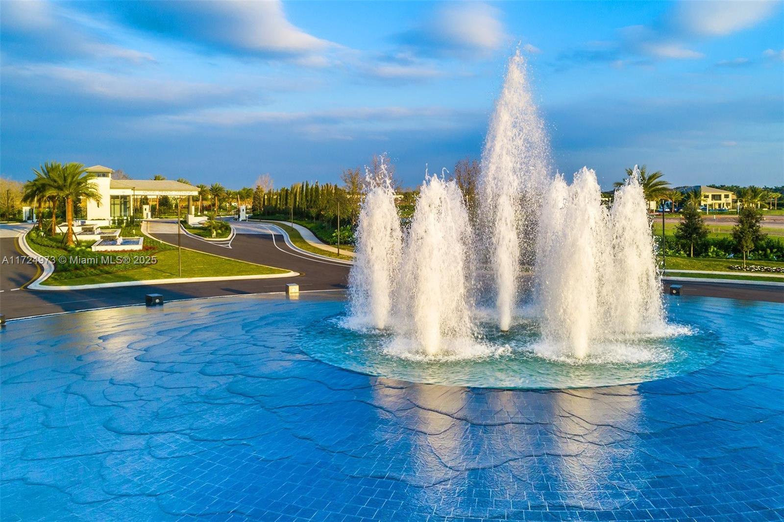 8853 New Riv Falls Rd Boca Raton, FL 33496