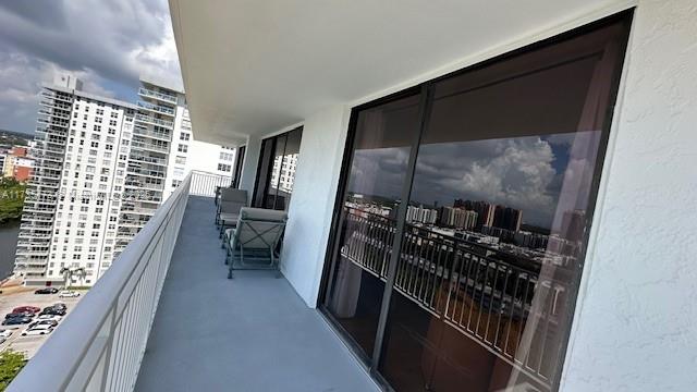 image Winston Towers75