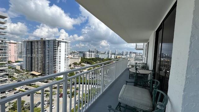 image Winston Towers79